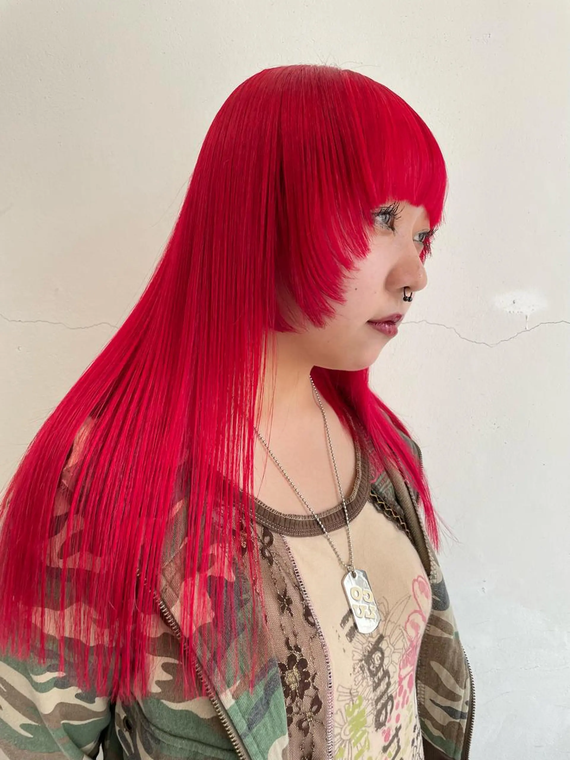ロング カラー アッシュ アッシュブラウン アッシュグレー ミストバング ベージュカラー ヘアカラー RYUEI メンズカット/パーマのヘアスタイル