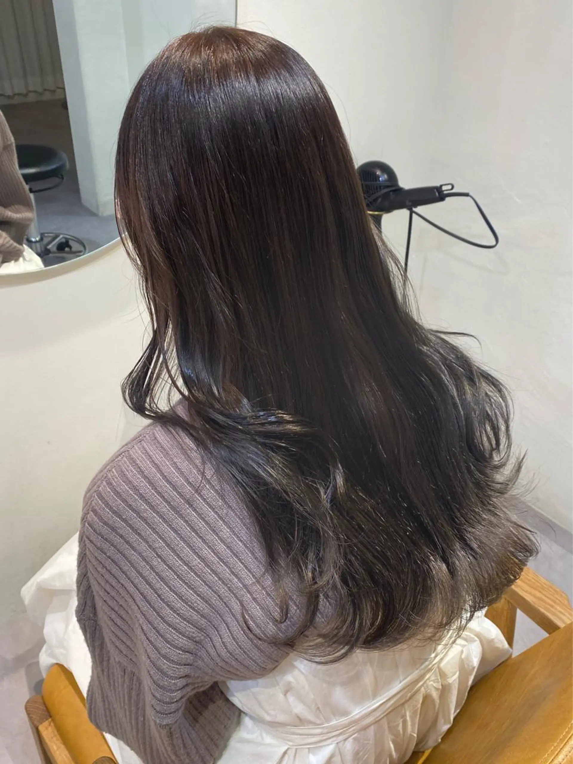 セミロング カラー ブリーチ 透明感カラー ダブルカラー ブリーチなしカラー 髪質改善 当日予約大歓迎💗 依田瑞希のヘアスタイル