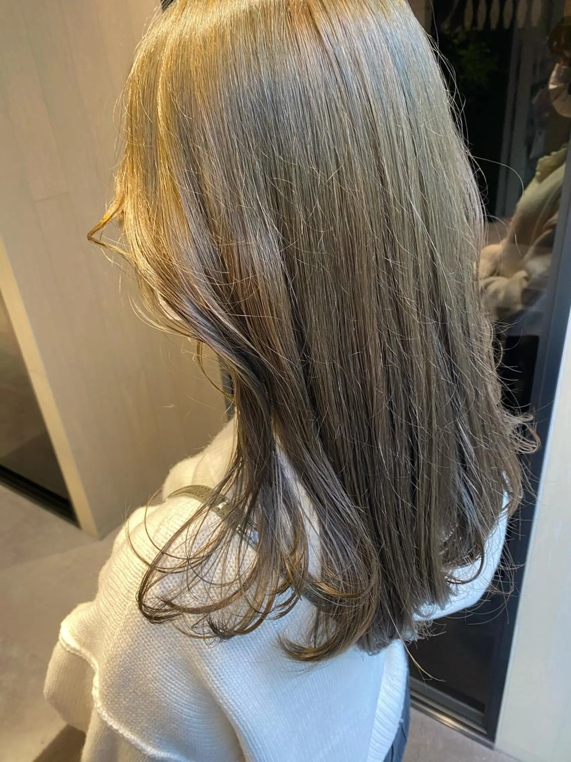 ミディアム カラー ヘアアレンジ 縮毛矯正 トリートメント 🌙レイヤー,韓国 ヘア🌙harukaのヘアスタイル