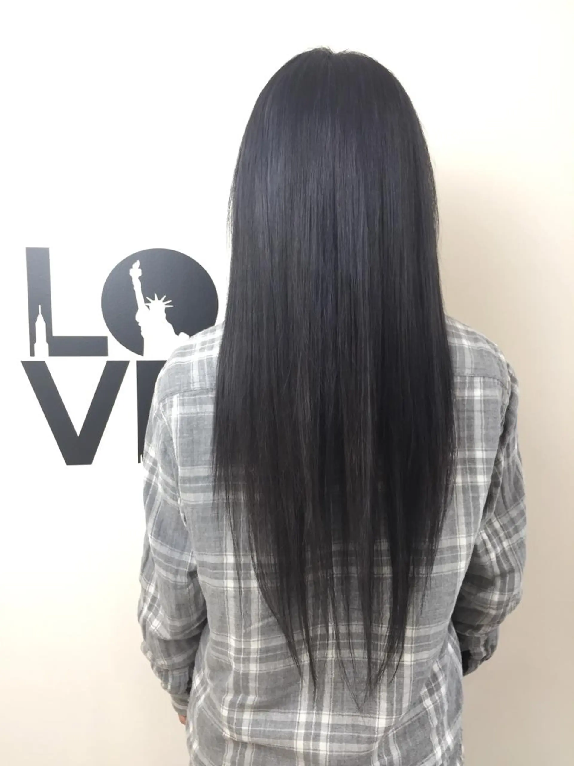 ロング カラー アッシュ アッシュブラック 黒髪 ブリーチ ✂️小顔カット✂️ 山本有紀のヘアスタイル