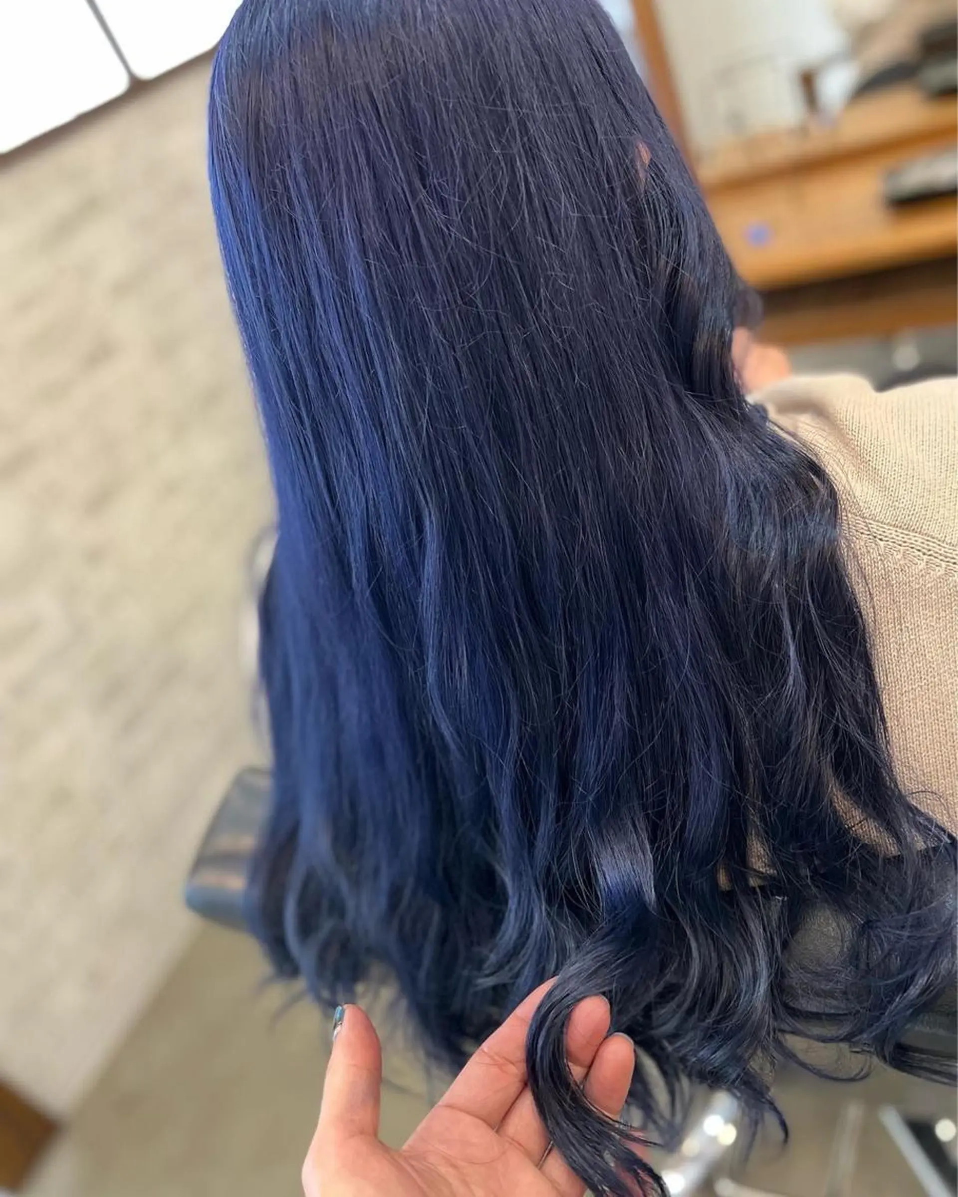 ロング カラー ブルーカラー ロング ヘアカラー Style Tのヘアスタイル