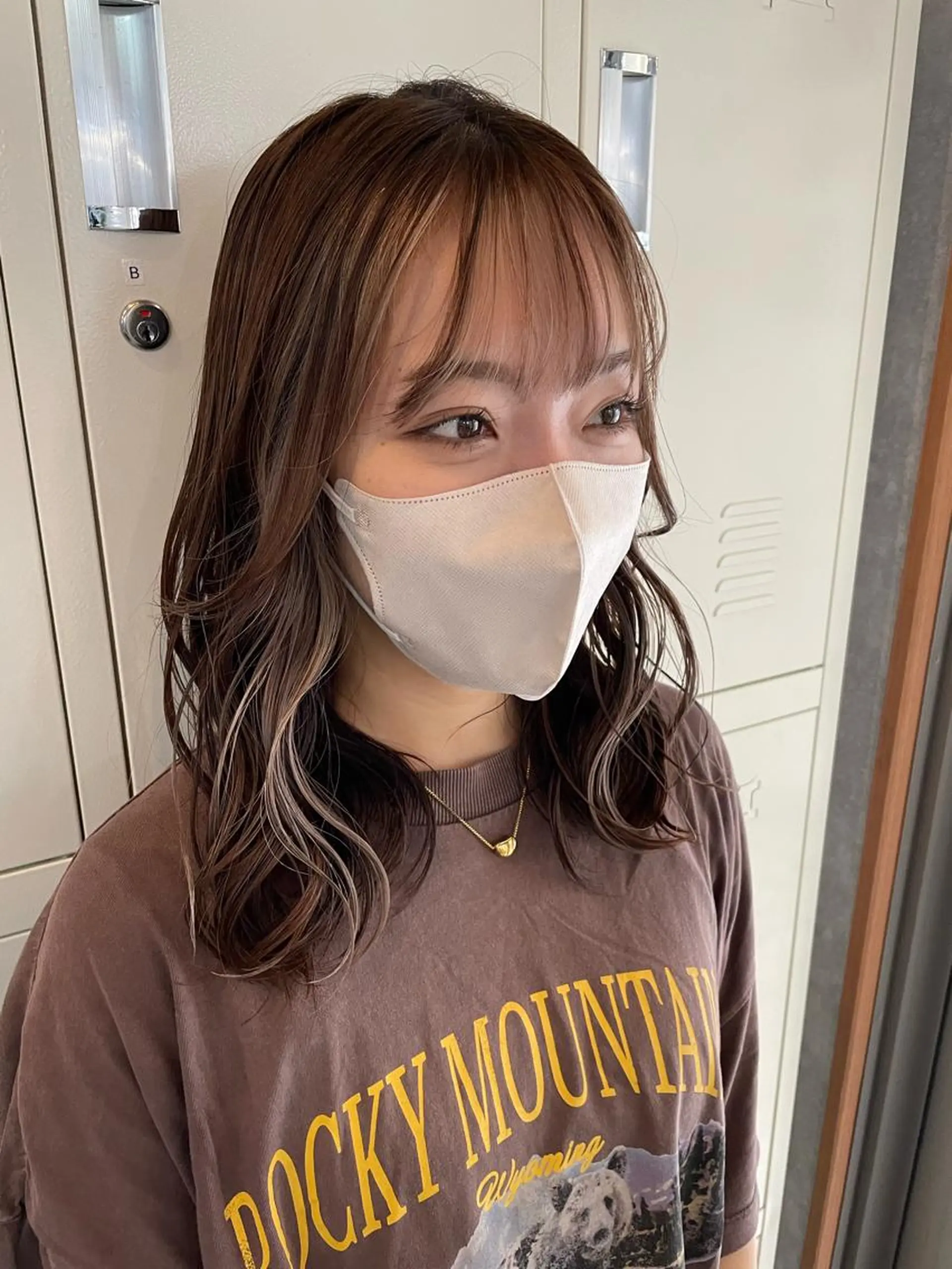 ミディアム 切りっぱなしボブ ショートボブ ミディアムパーマ アッシュ ボブ カット ヘアカラー トリートメント C’LD hair  produce /シールドヘア所属・モテ髪/ボブ/ショー ト/アダチフウトのヘアスタイル