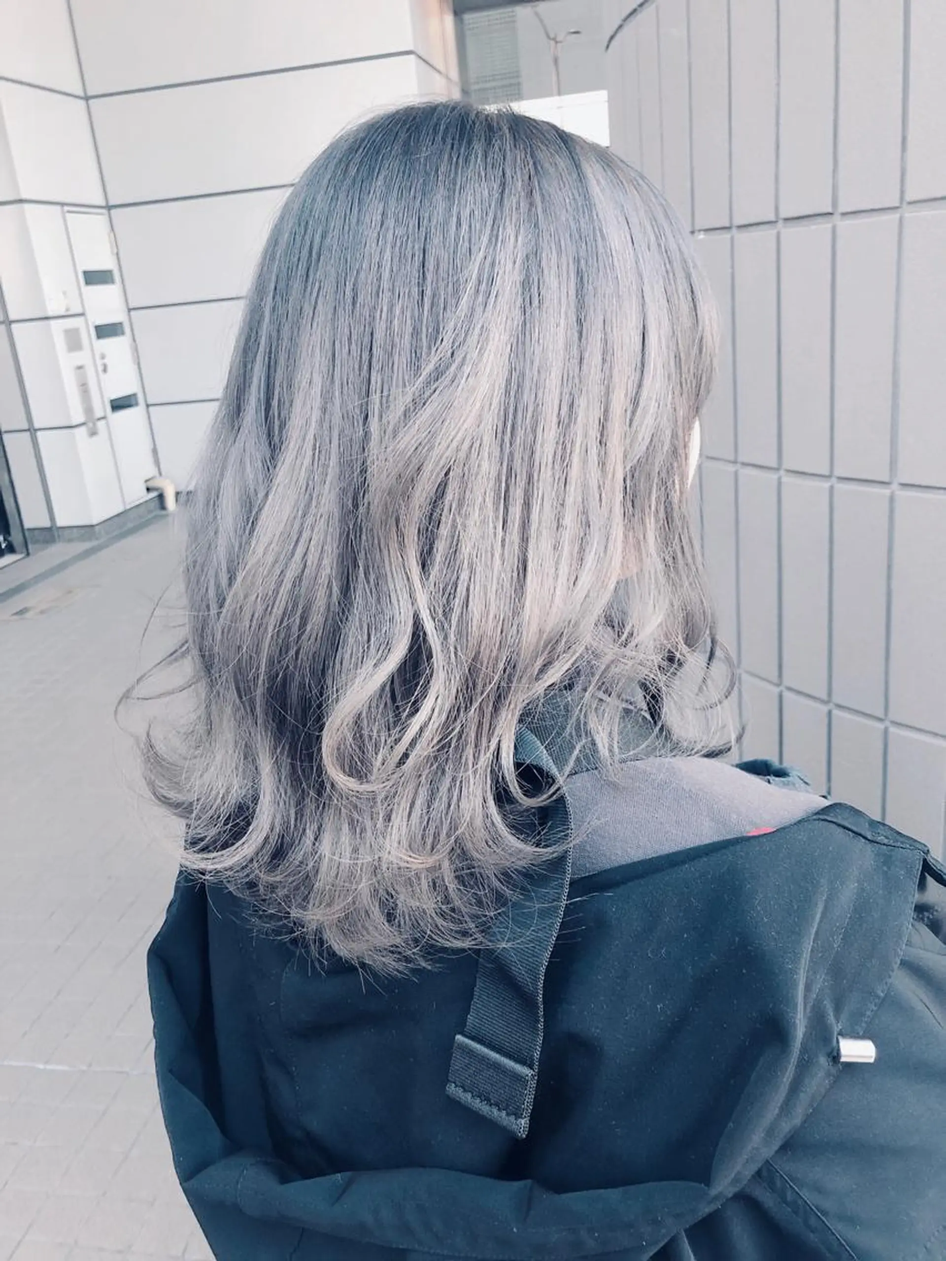 セミロング カラー ヘアカラー トリートメント 髪質改善ioLu 伊藤サダキのヘアスタイル