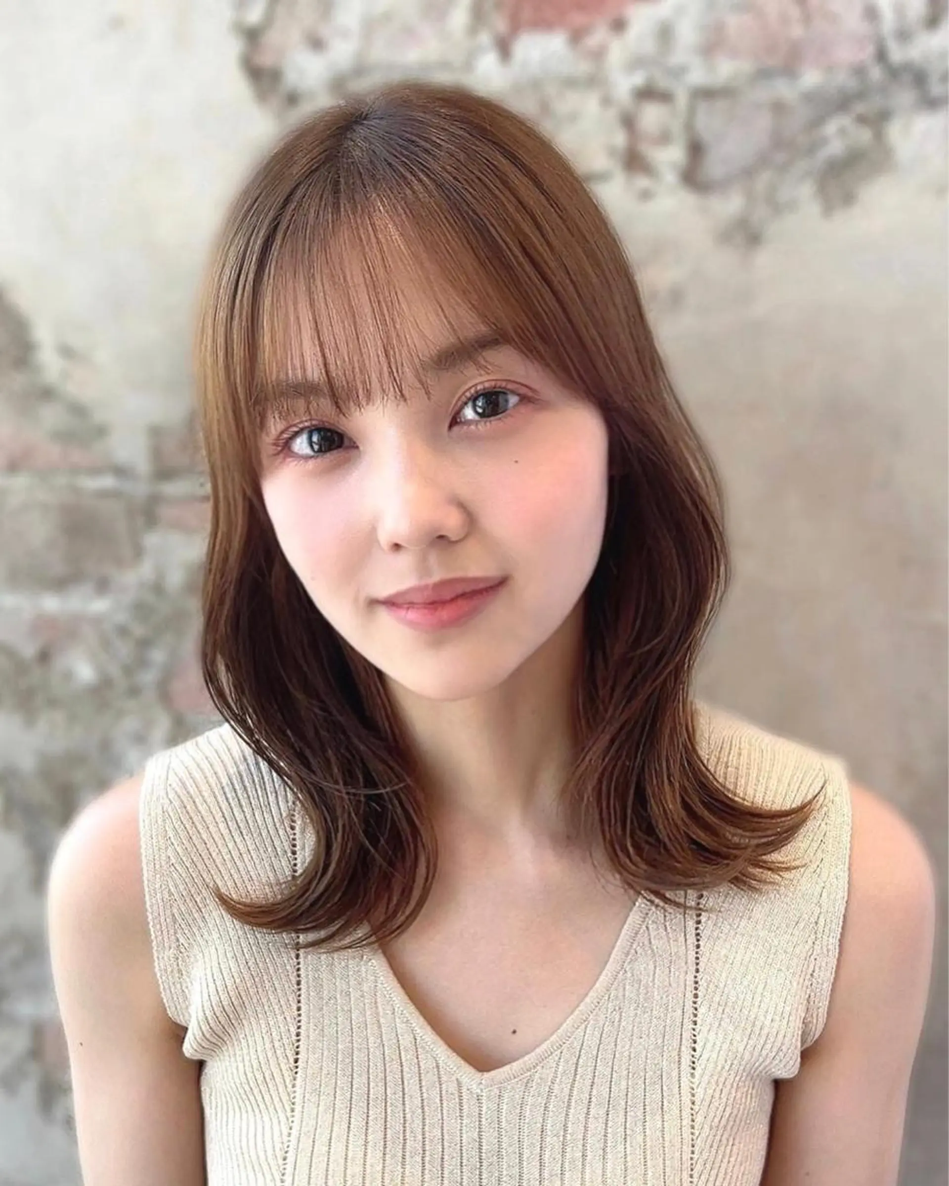 セミロング カラー ベージュカラー ブラウンカラー くびれヘア 髪質改善 縮毛矯正 カット ヘアカラー トリートメント 🧡くびれヘア/前髪 顔周り🧡久原結衣のヘアスタイル