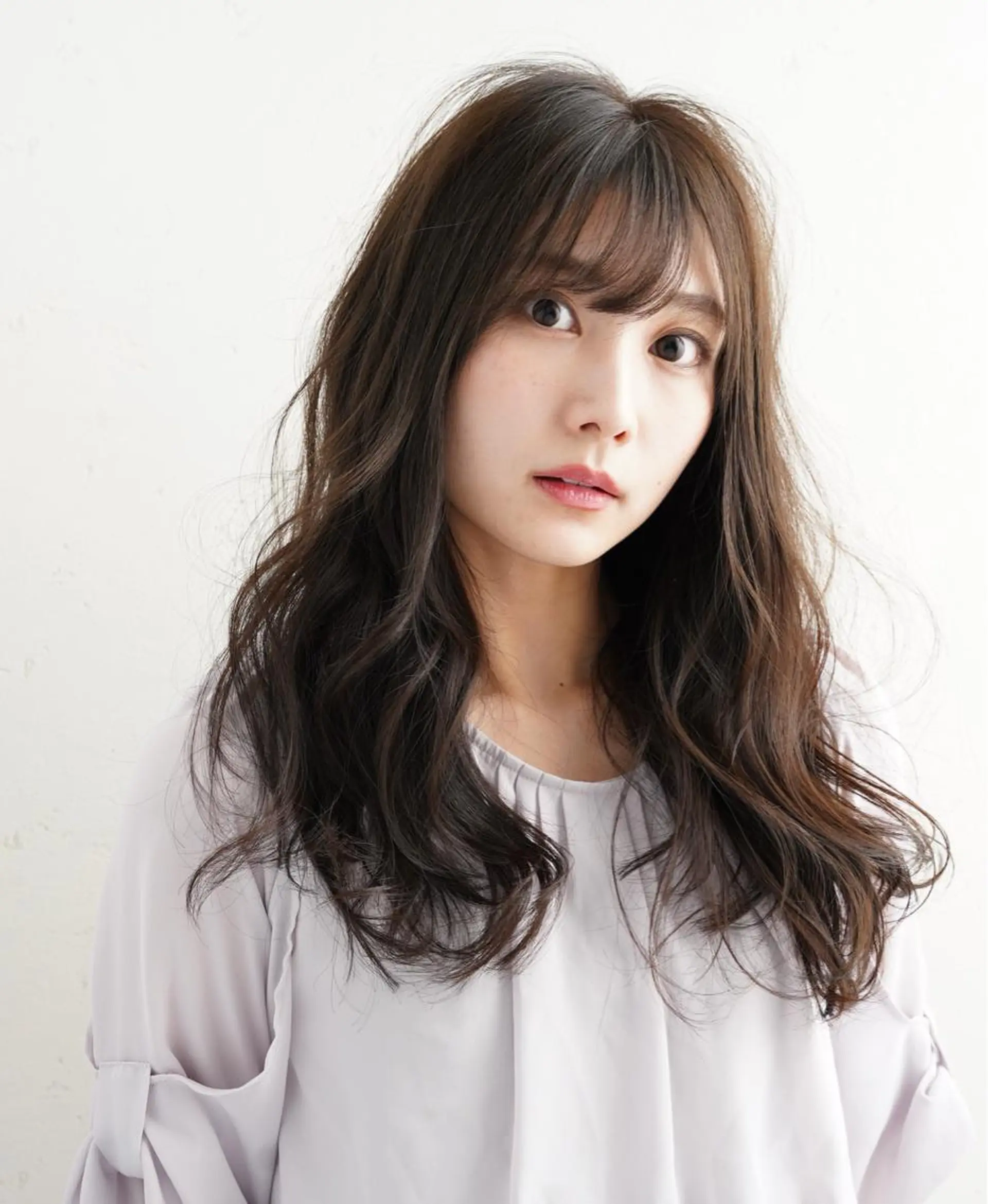 セミロング カラー レイヤーカット C'BON hair salon neaf所属・滝口 和城のヘアスタイル