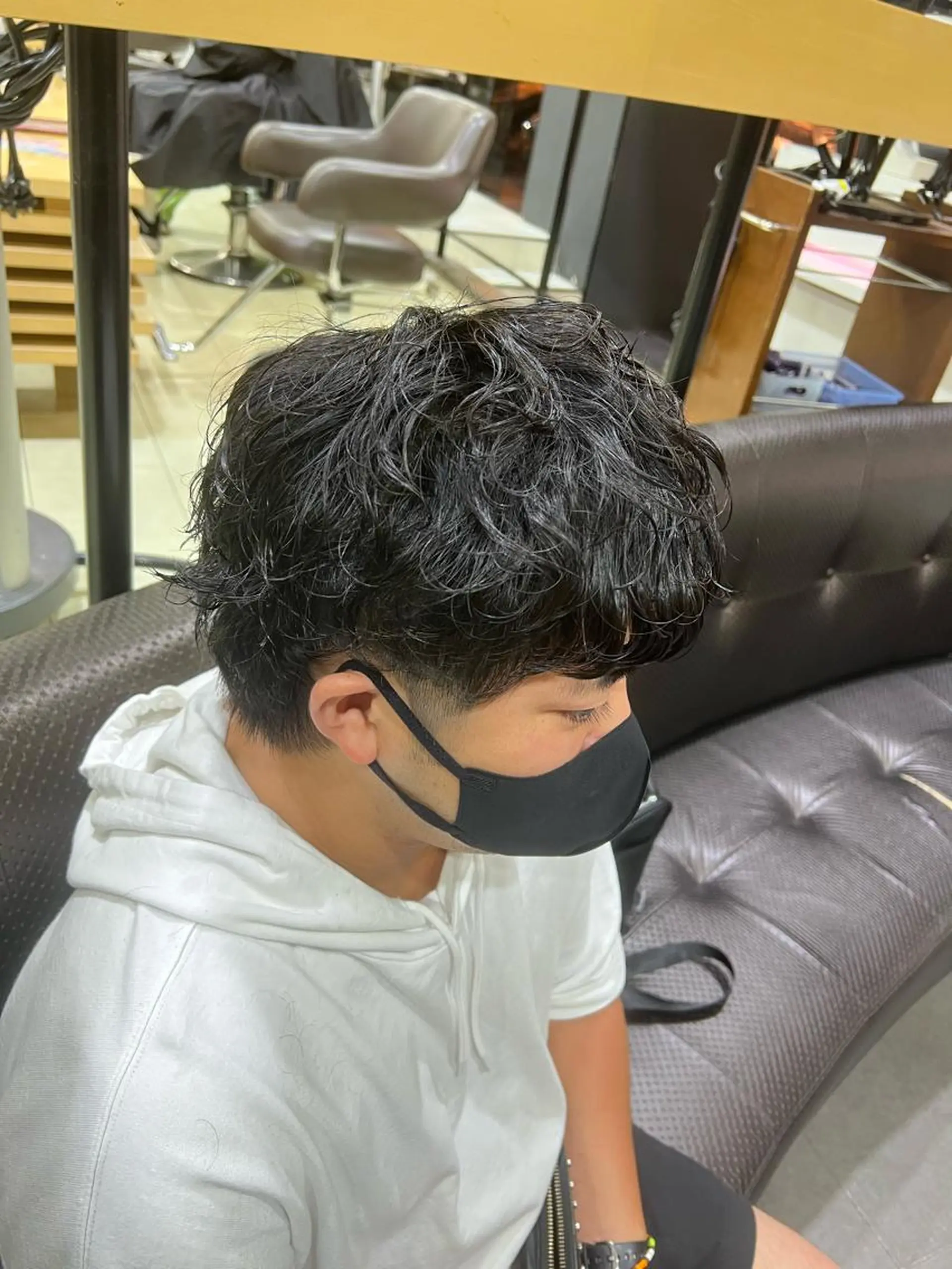 ショート パーマ メンズ 韓国ネイル🤎 ワンホン🩷くれはのネイルデザイン