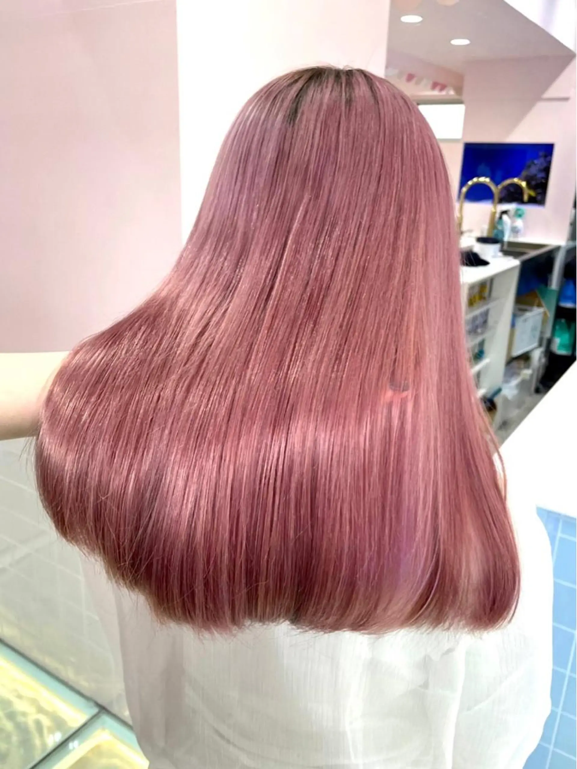 セミロング カラー ブリーチ ピンクカラー ヘアカラー トリートメント 楓🦋韓国系レイヤー / 透明感カラー🤍のヘアスタイル