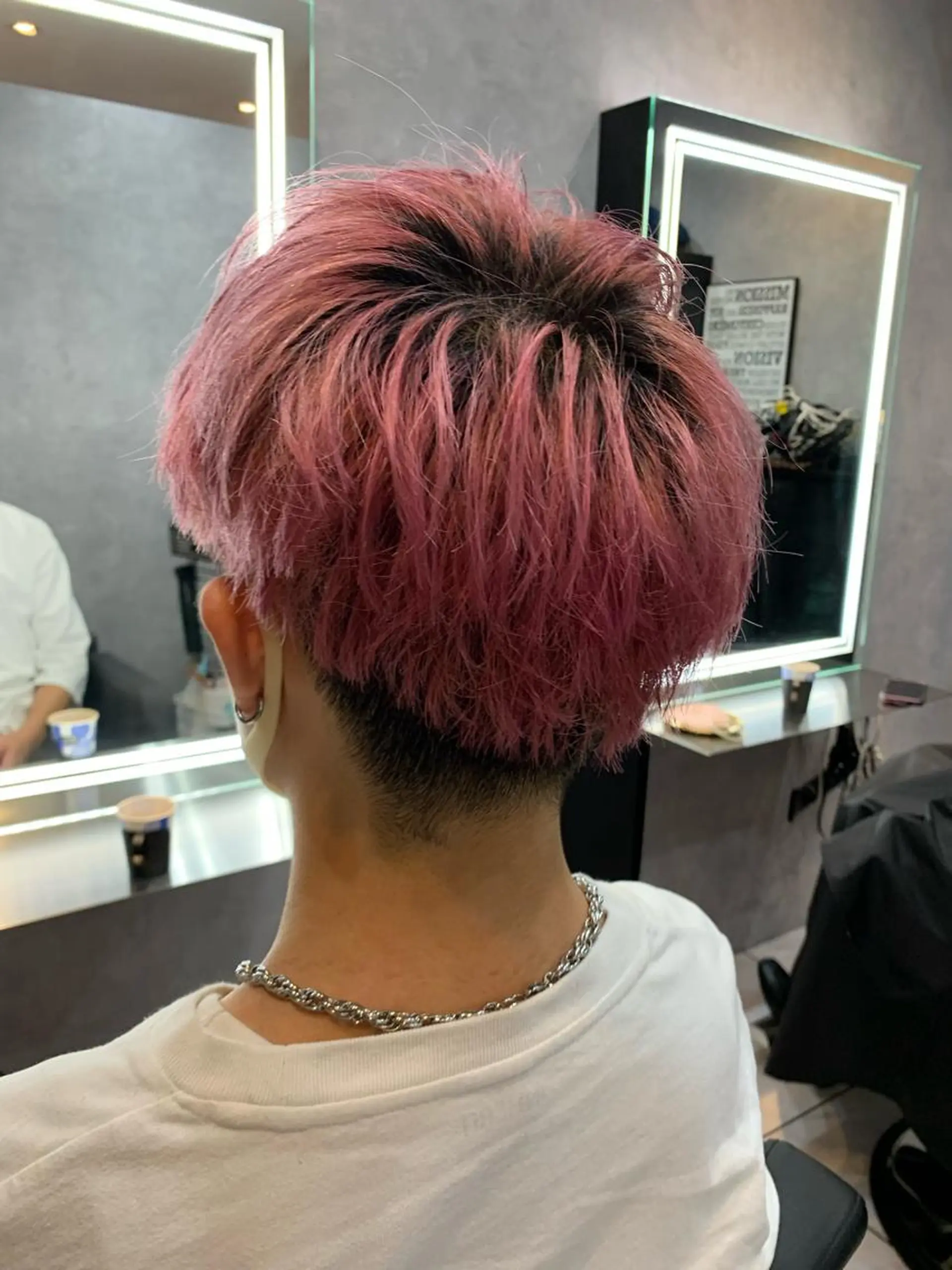 ショート メンズ メンズブリーチ メンズインナーカラー 髪質改善 トリートメント 透明感/ブリーチ縮毛 /髪質改善/星野純一のヘアスタイル