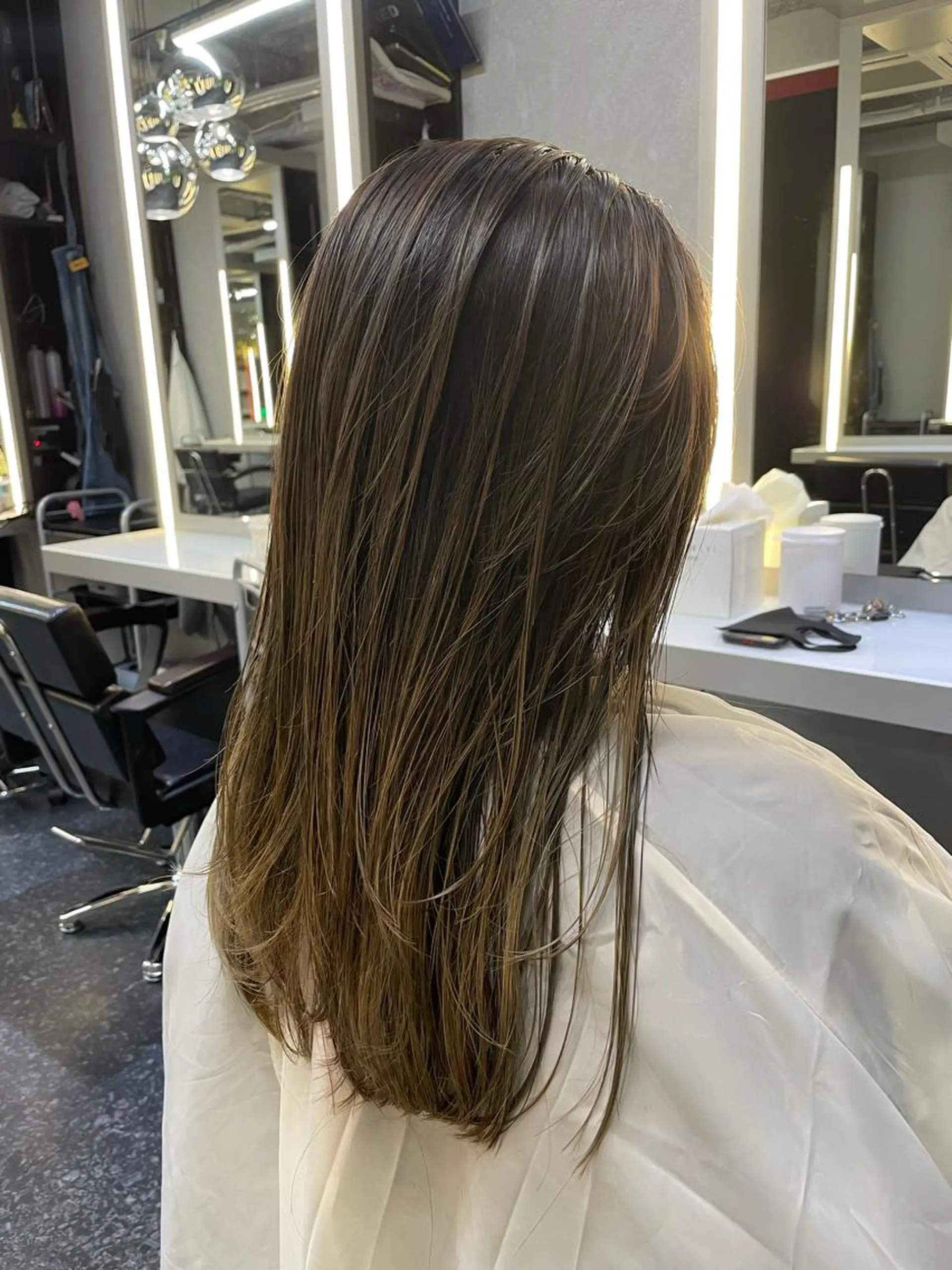 ロング レイヤーカット TMJ所属・バズる韓国ヘア 🇰🇷溝邊　拓麿のヘアスタイル