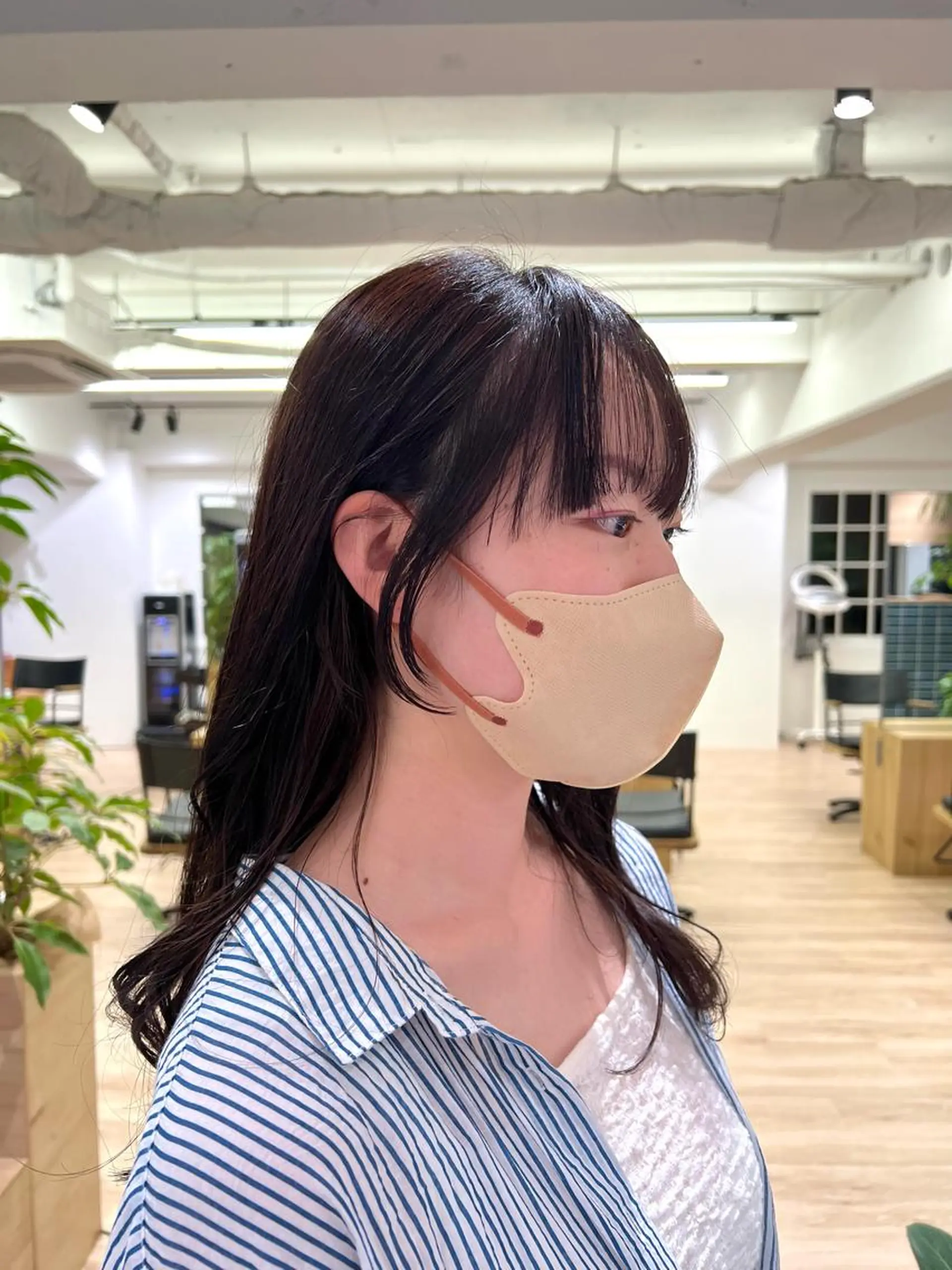 セミロング 田中 愛梨のヘアスタイル