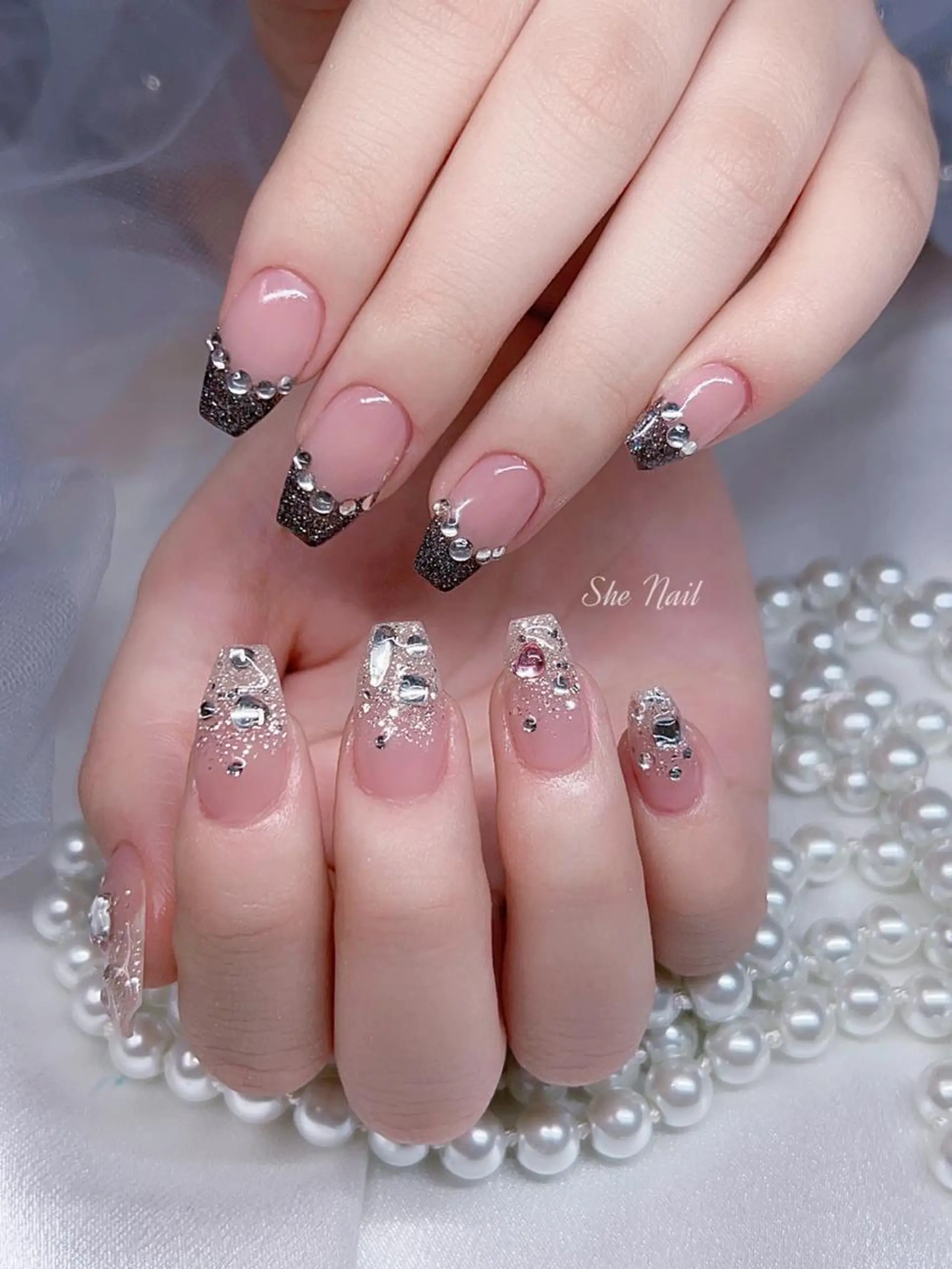ネイル チークネイル 長さ出し マグネットネイル 持ち込み ワンカラーネイル ハンドネイル She   Nail所属・ISA_ BELLAのネイルデザイン