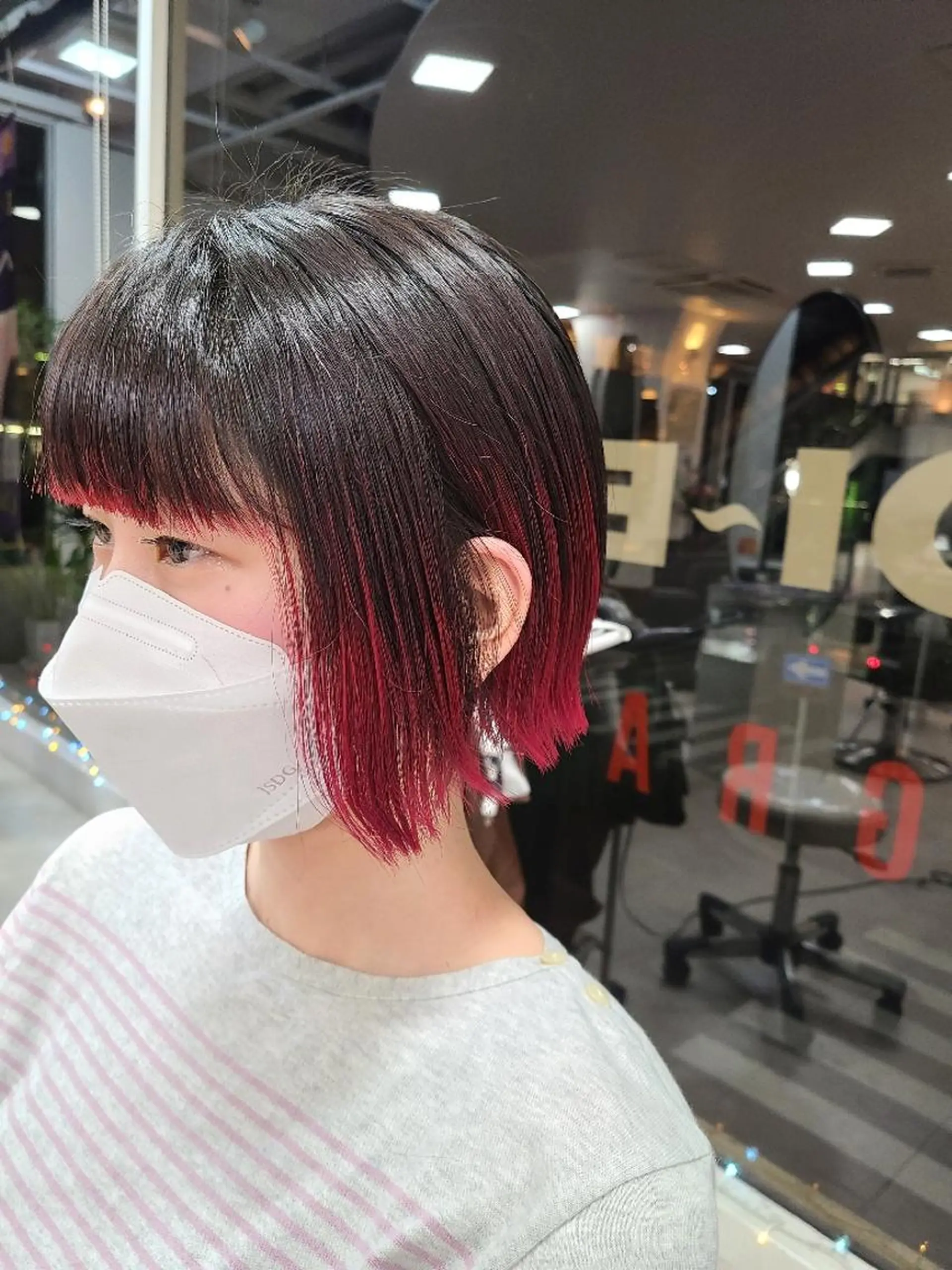 ショート カラー 縮毛矯正 トリートメント GO TODAYシェアサロン岡山店所属・🎗️髪質改善・美髪 艶髪🥇小西邦生のヘアスタイル