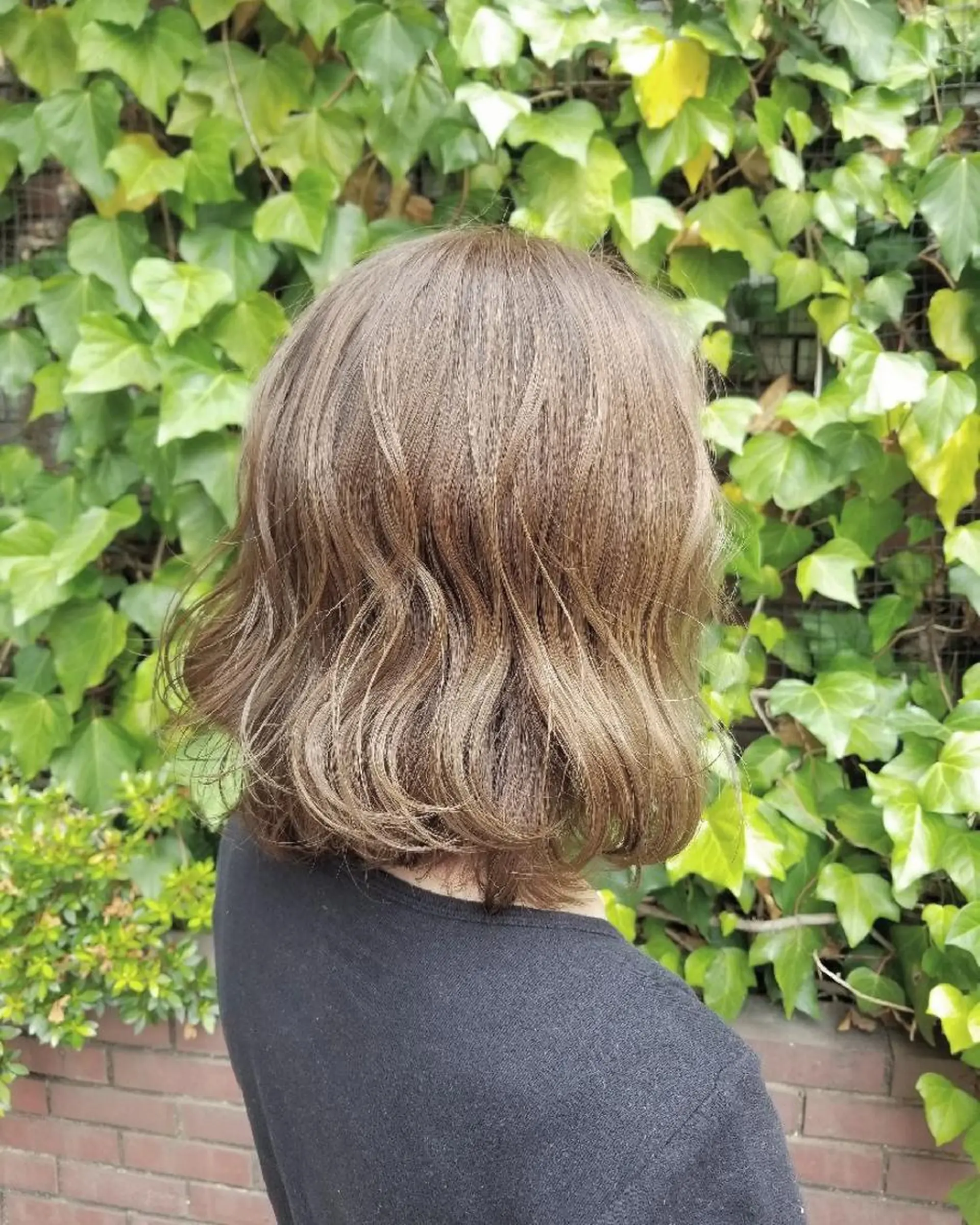 ミディアム カラー Day＆Night所属・Day&Night [店長]Chiakiのヘアスタイル