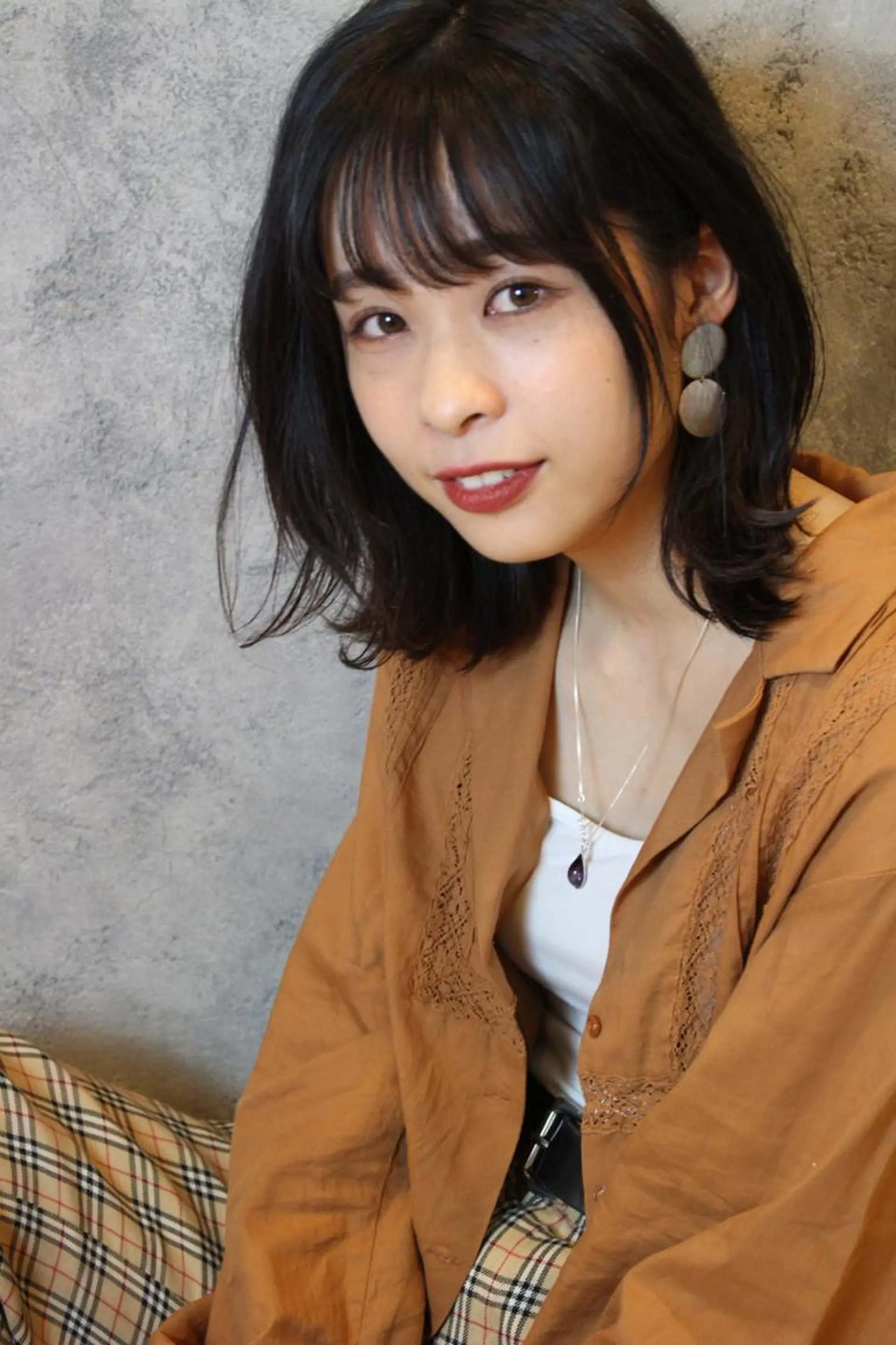 ミディアム ボブ 外ハネヘア スタイル 相模大野のヘアスタイル