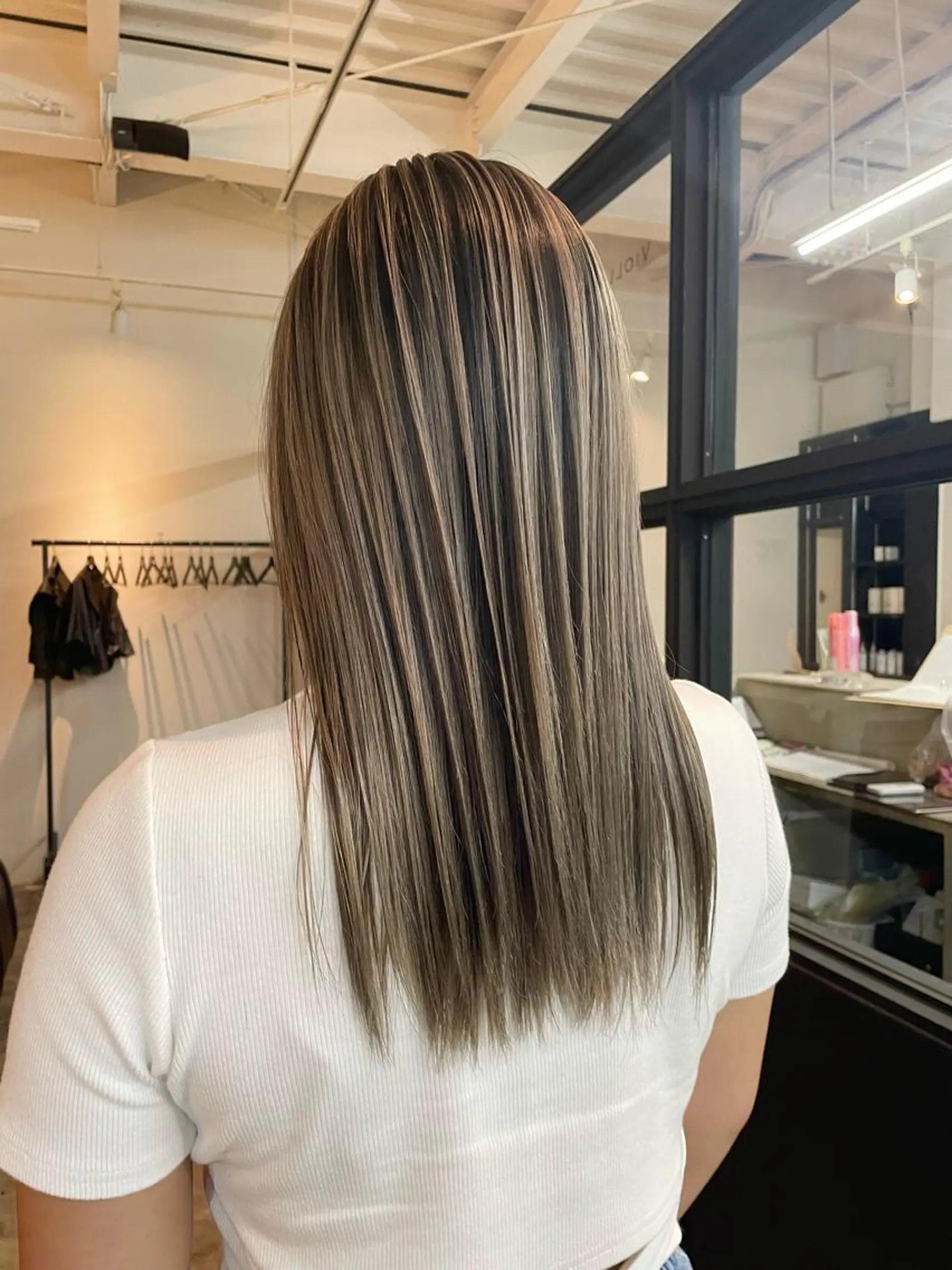 セミロング ヘアカラー 竹田 千紘のヘアスタイル