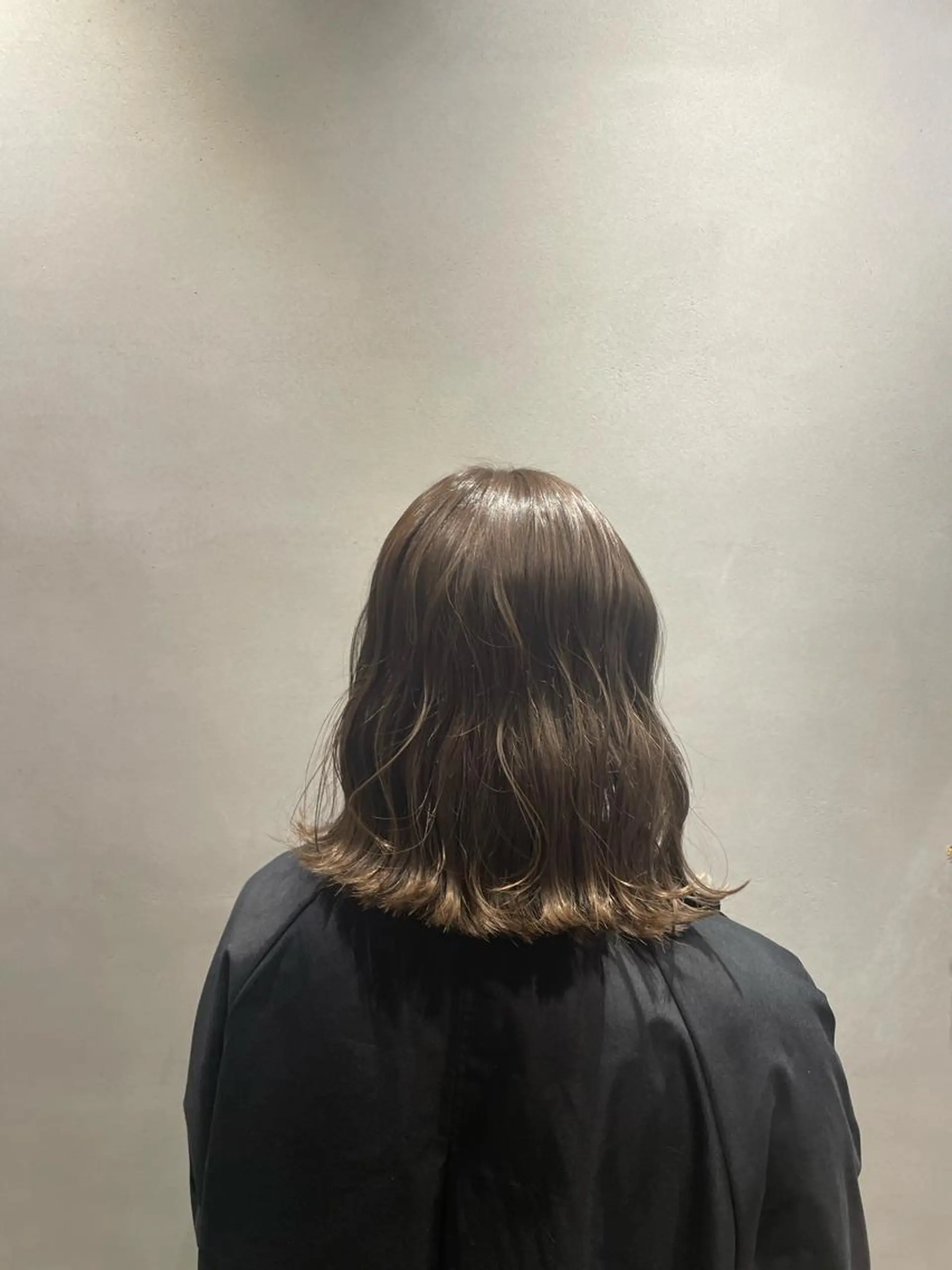 ショート カラー ベージュカラー ブリーチ 透明感カラー ブリーチなしカラー 森 遥菜のヘアスタイル