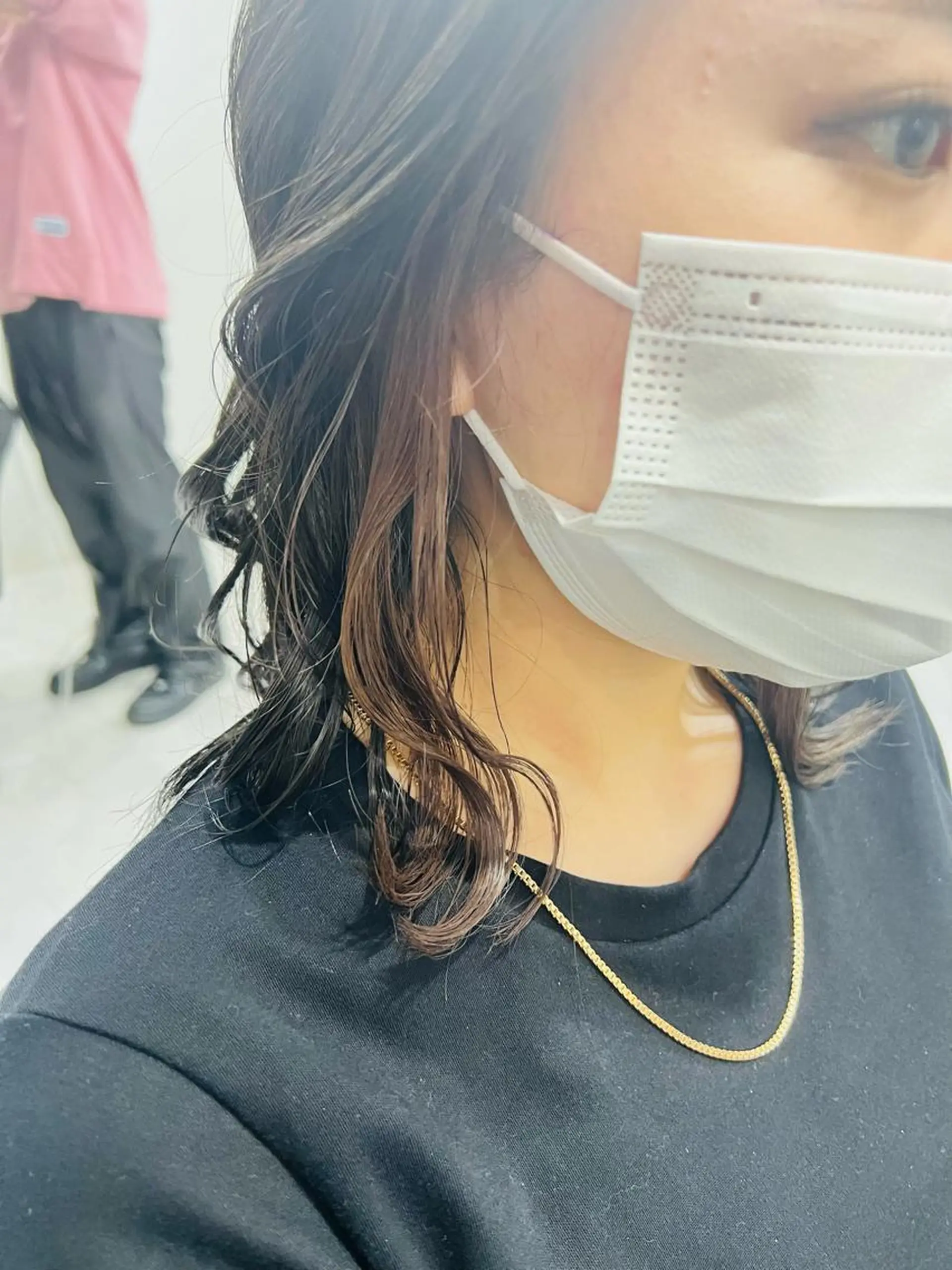 セミロング カラー ヘアアレンジ ベージュカラー ブリーチ ヘアカラー 飛田 楓信のヘアスタイル