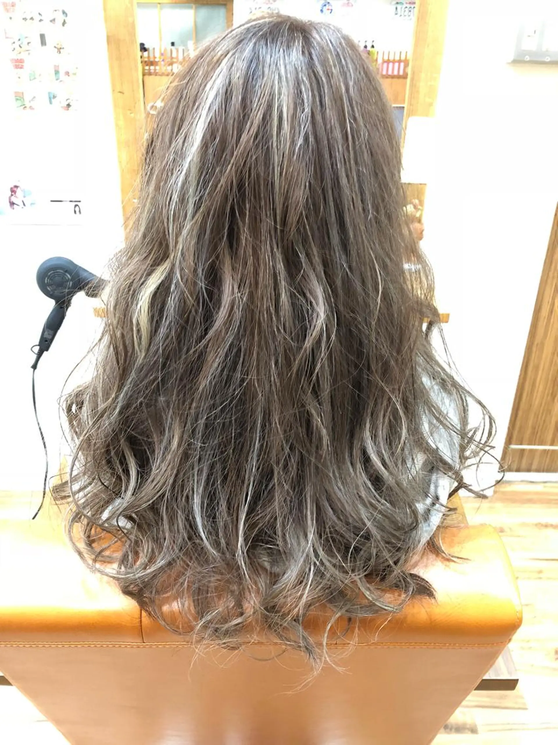 ロング カラー ハイライトカラー ラベンダーカラー ハイライト 🔥メンズ特化美容師 NAOTO🔥のヘアスタイル