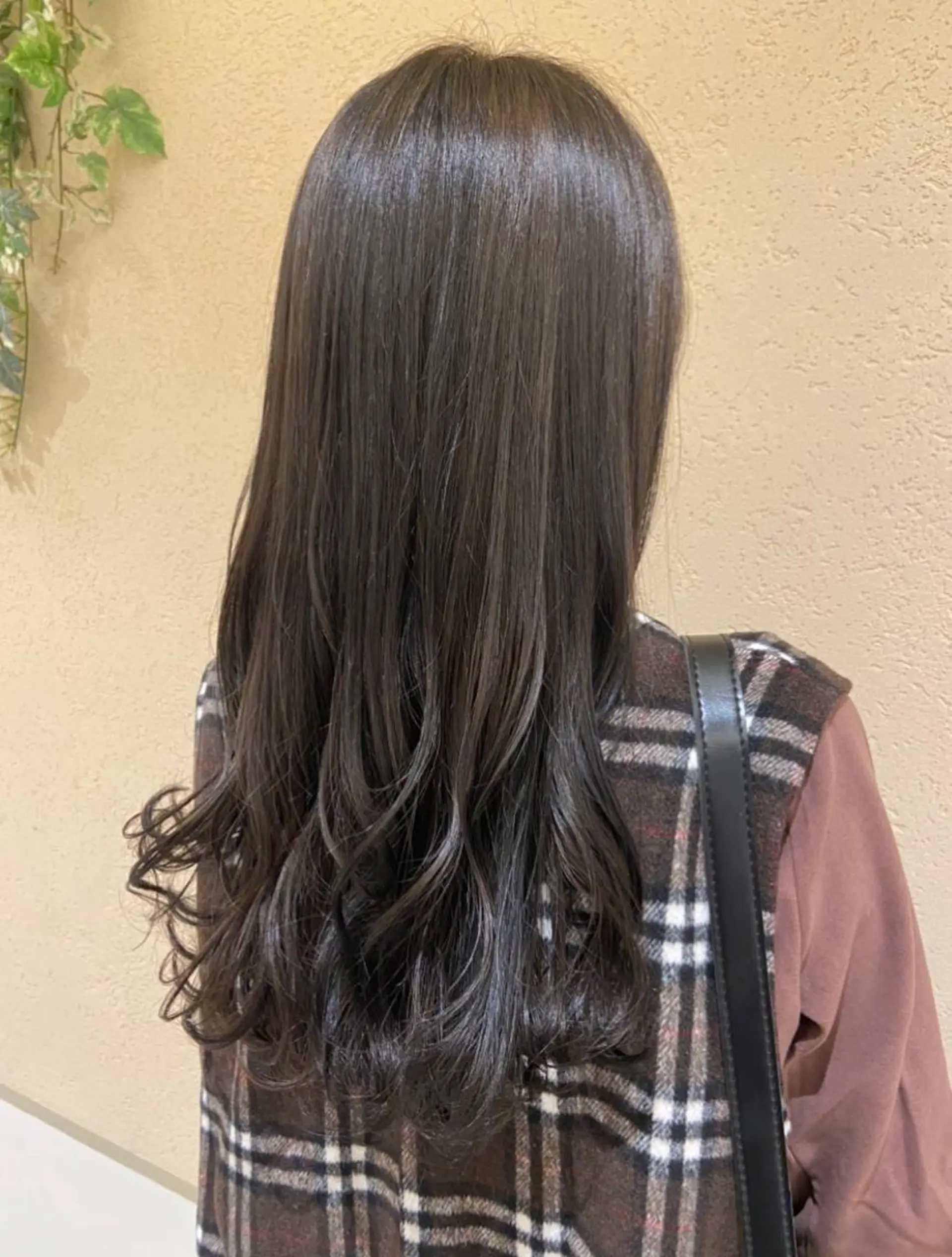 カラー 黒髪 透明感カラー 岩田大幹/艶カラー /髪質改善のヘアスタイル