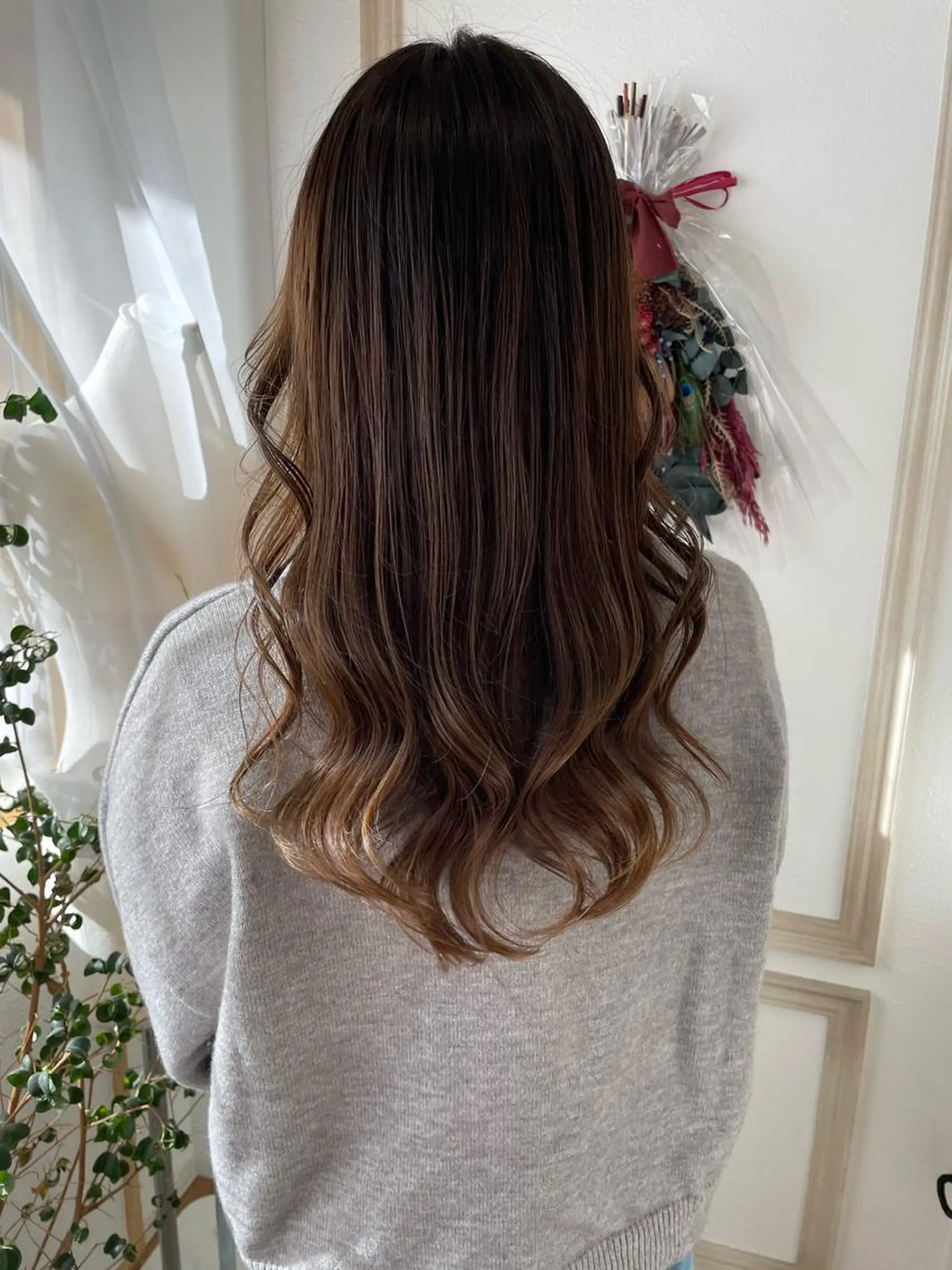 ロング カラー パーマ ヘアアレンジ キッズ ネイル マツエク・マツパ アイブロウ カット ヘッドスパ belta.🌱 安藝夏花🌻のヘアスタイル