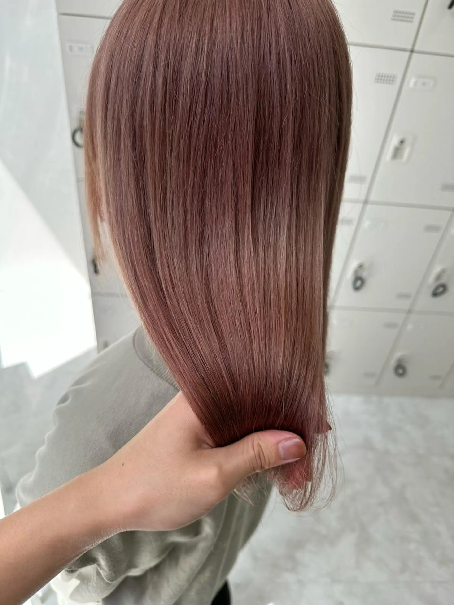 ロング カラー ヘアカラー トリートメント ケアブリーチ 韓国レイヤーKYONのヘアスタイル