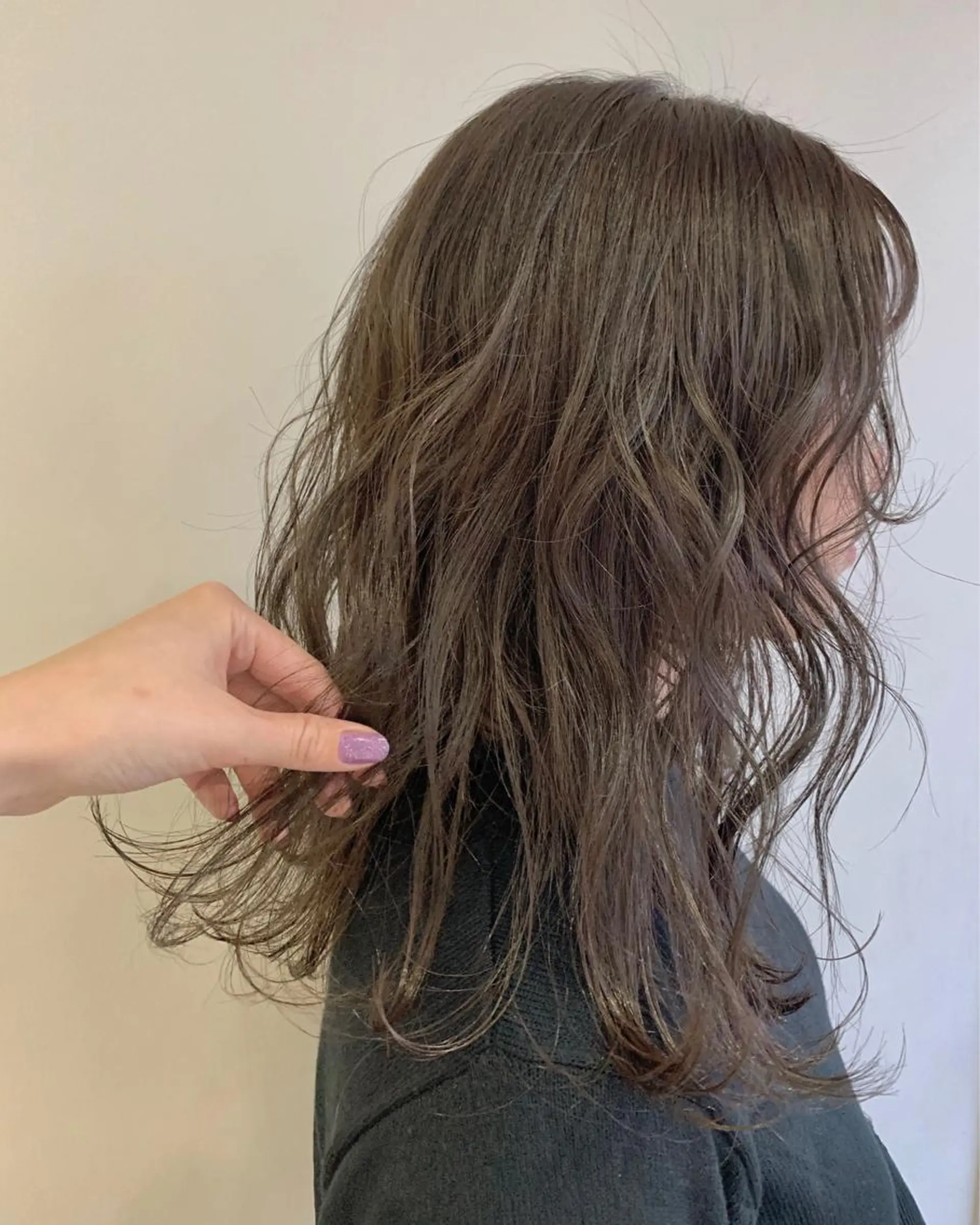 セミロング yurika☁️ 似合わせ｜レイヤーのヘアスタイル