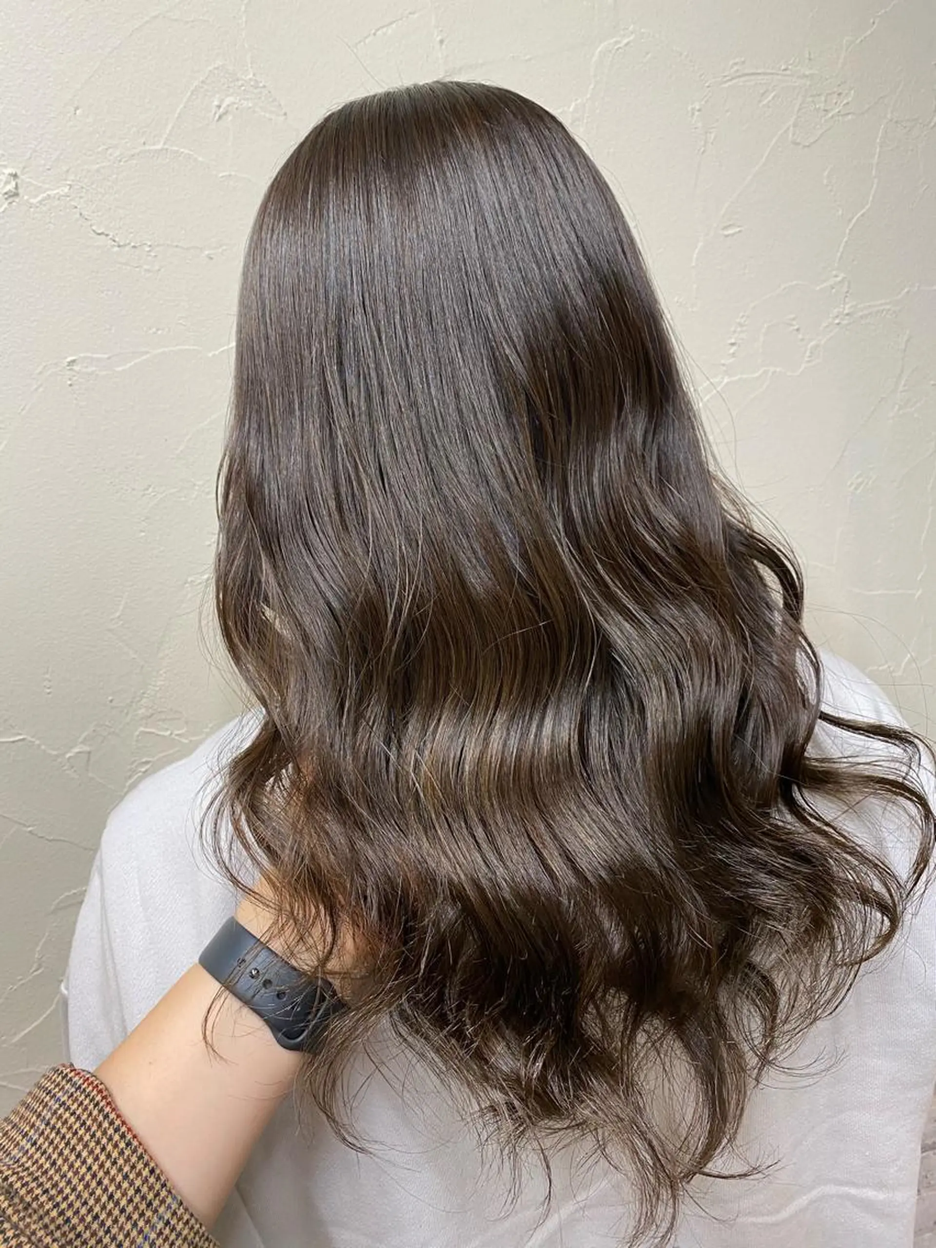 ミディアム カラー ミディアムパーマ グレージュ 学生 トリートメント 髪質改善特化❇️ ストウシンゴのヘアスタイル
