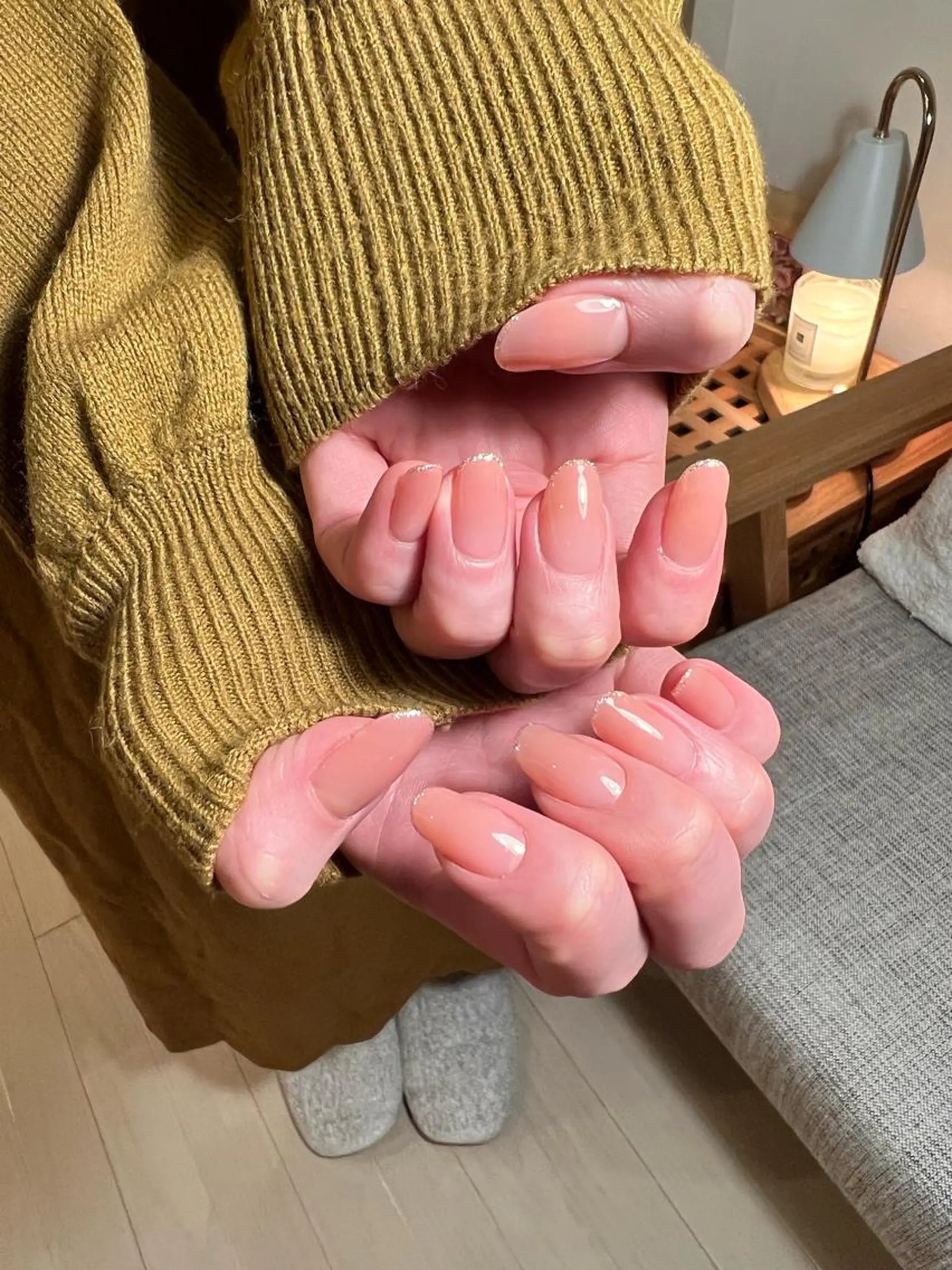 セミロング ハンドネイル 𝐞𝐚𝐜𝐡 nanami🩰のネイルデザイン
