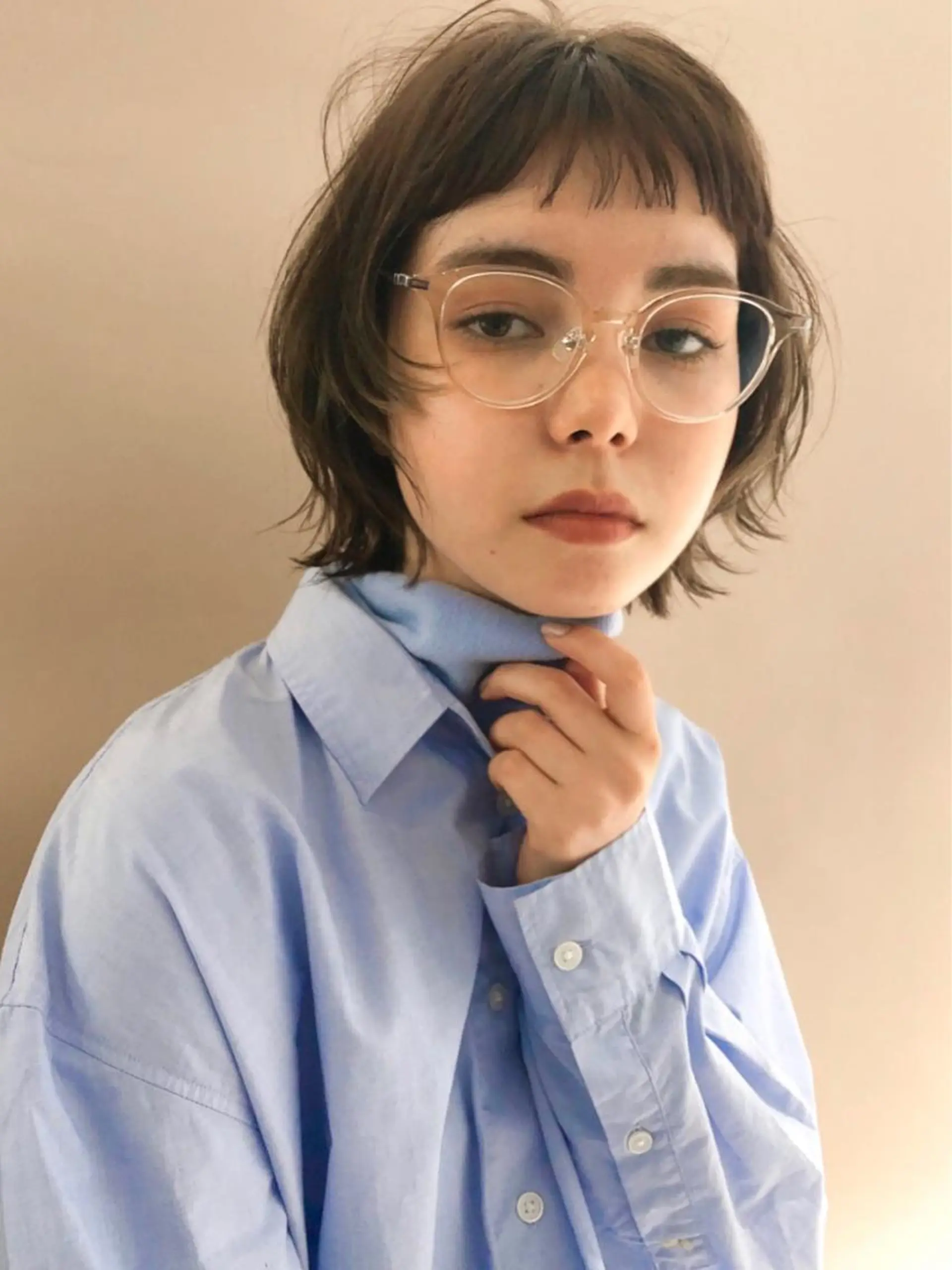 ショート カラー ベージュカラー ボブ ウルフカット カット ヘアカラー トリートメント Loom.所属・村上雅人 ナチュラルモードのヘアスタイル