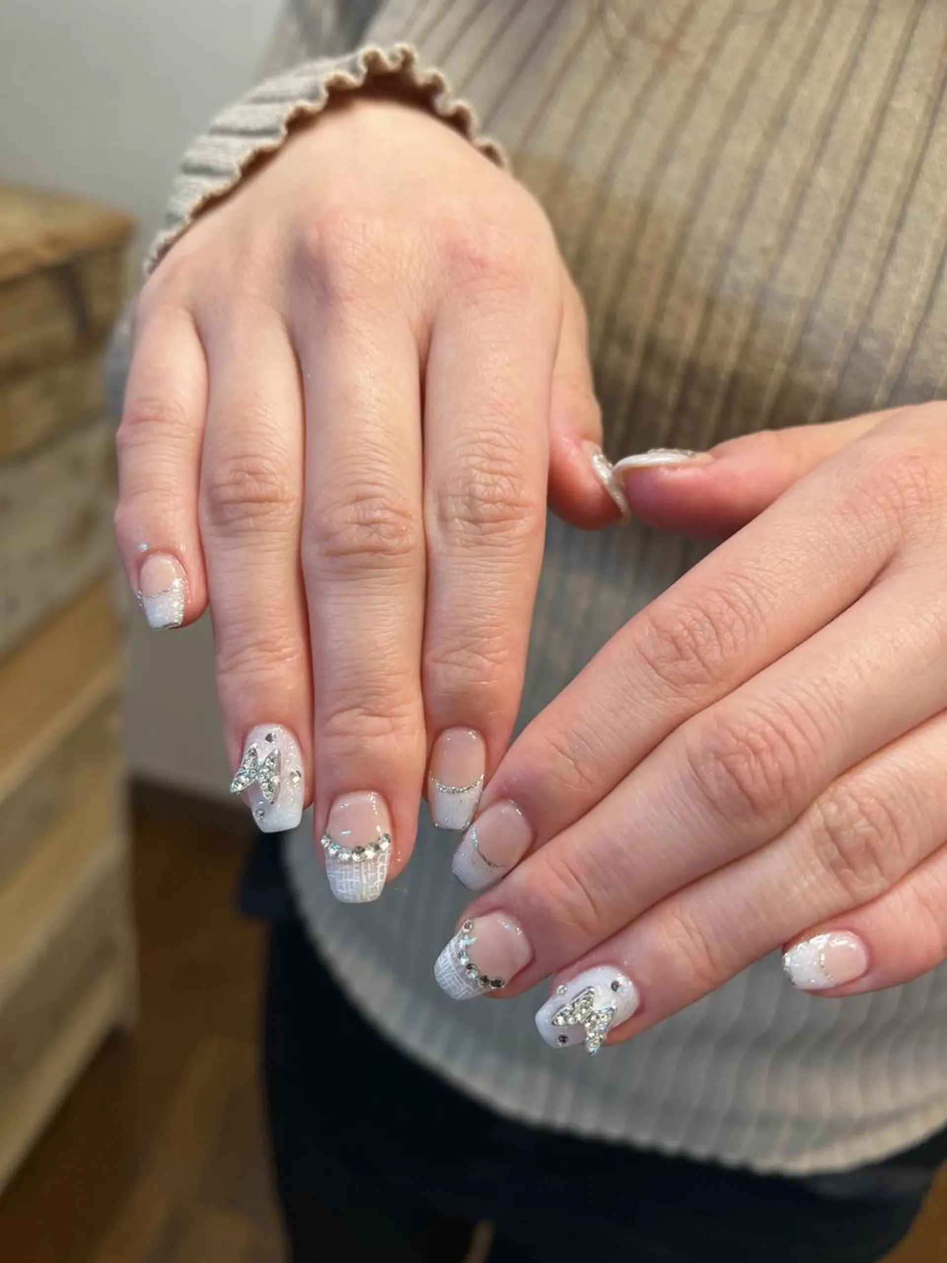 ネイル ハンドネイル フットネイル ハンドケア Nes.Nail所属・Miyagi Asamiのネイルデザイン