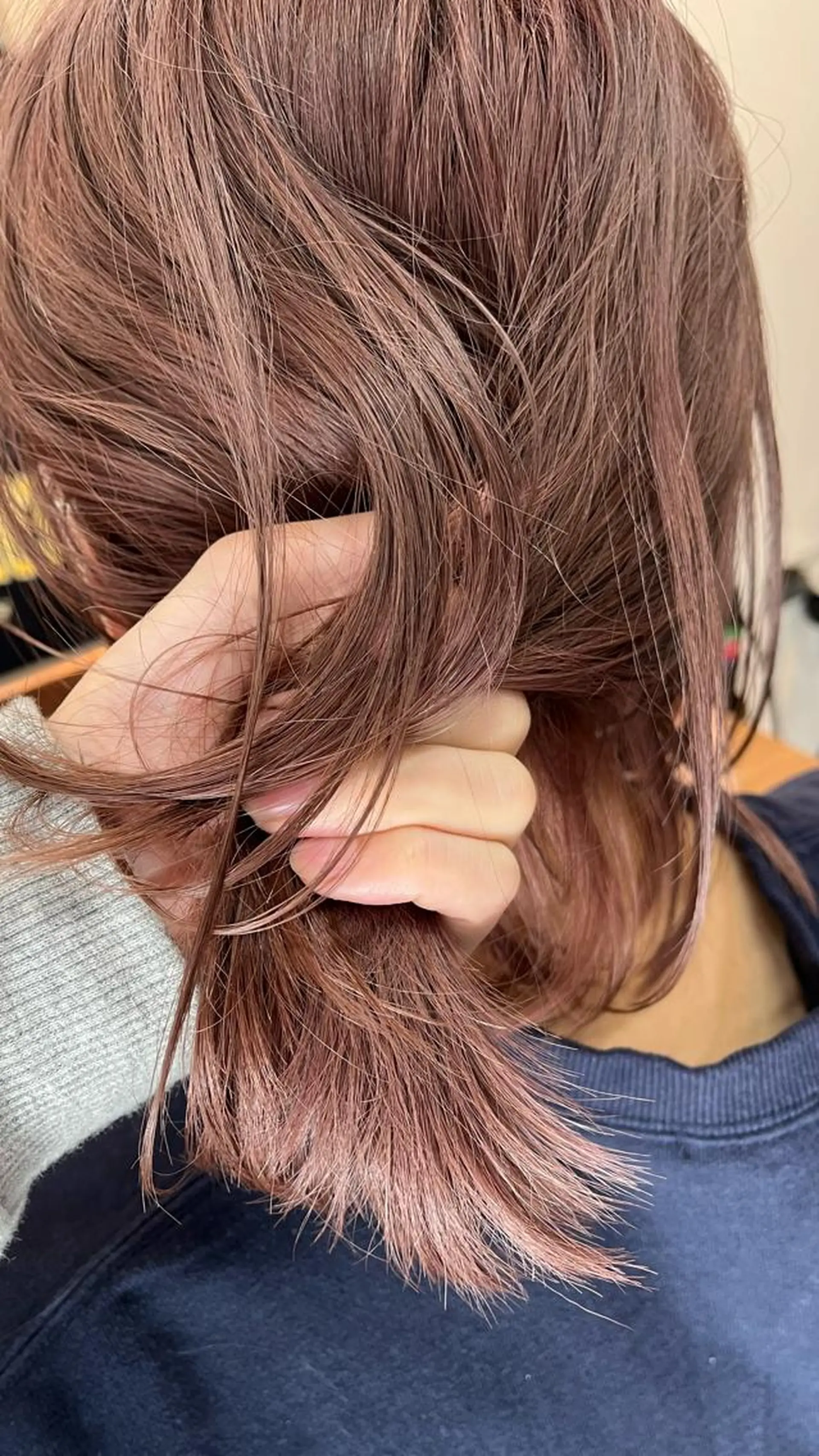 ミディアム KOCHAB 中村穂風のヘアスタイル