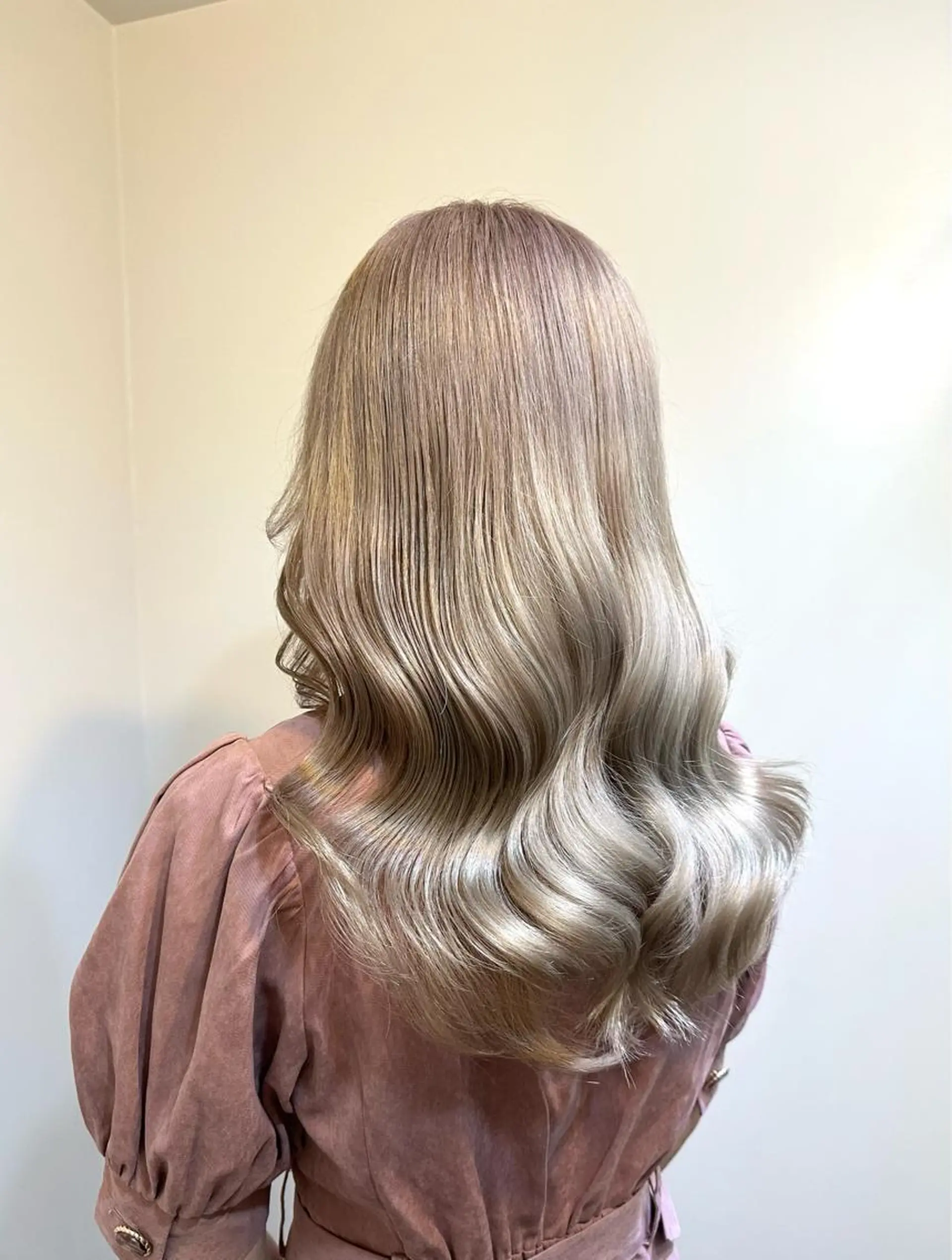 ロング カラー ヘアカラー ブリーチ毛対応酸性 ストレート🌈サキのヘアスタイル