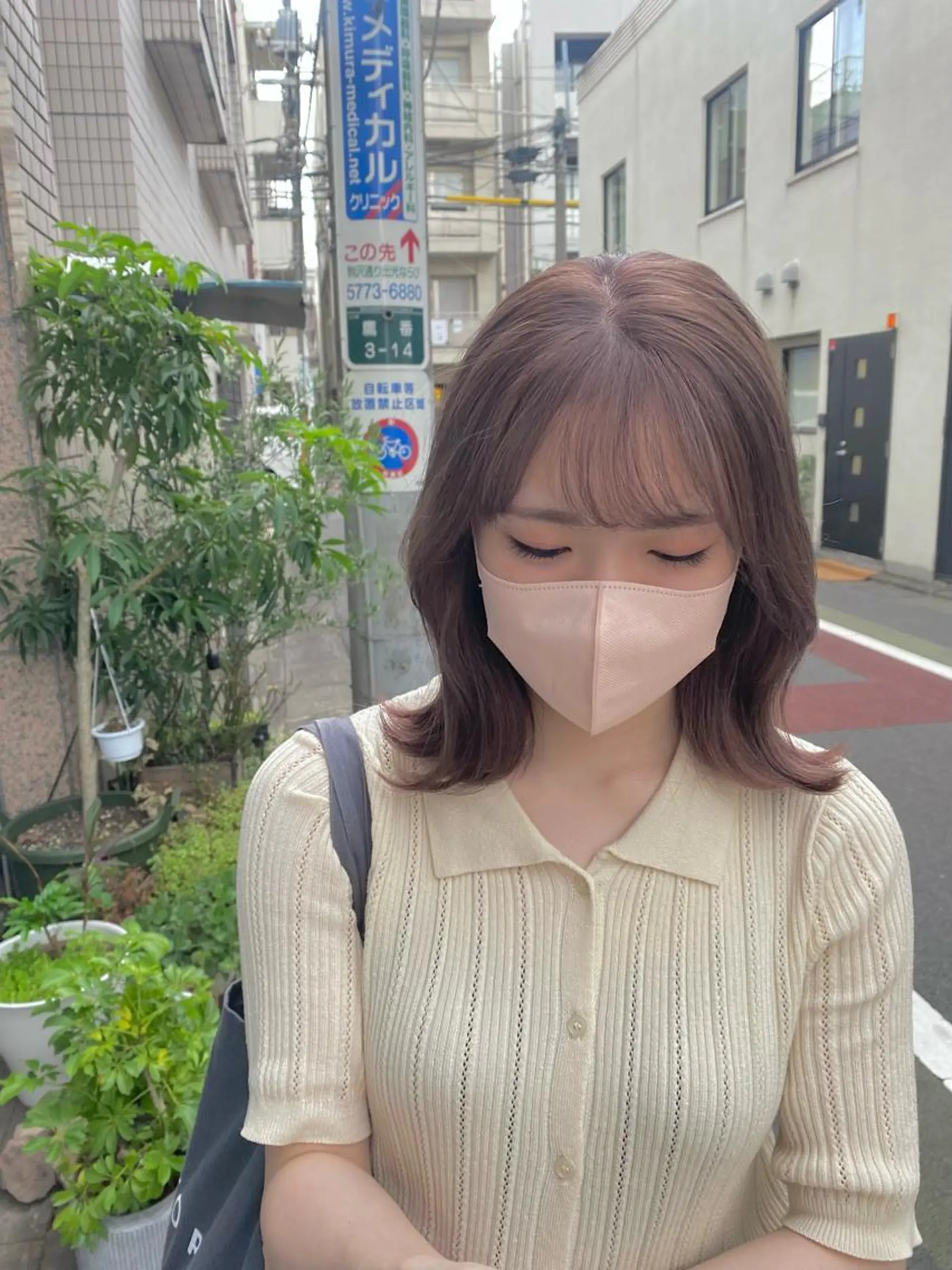 セミロング カラー 縮毛矯正 ヤスザトアヤノ ／レイヤー／オリーブのヘアスタイル