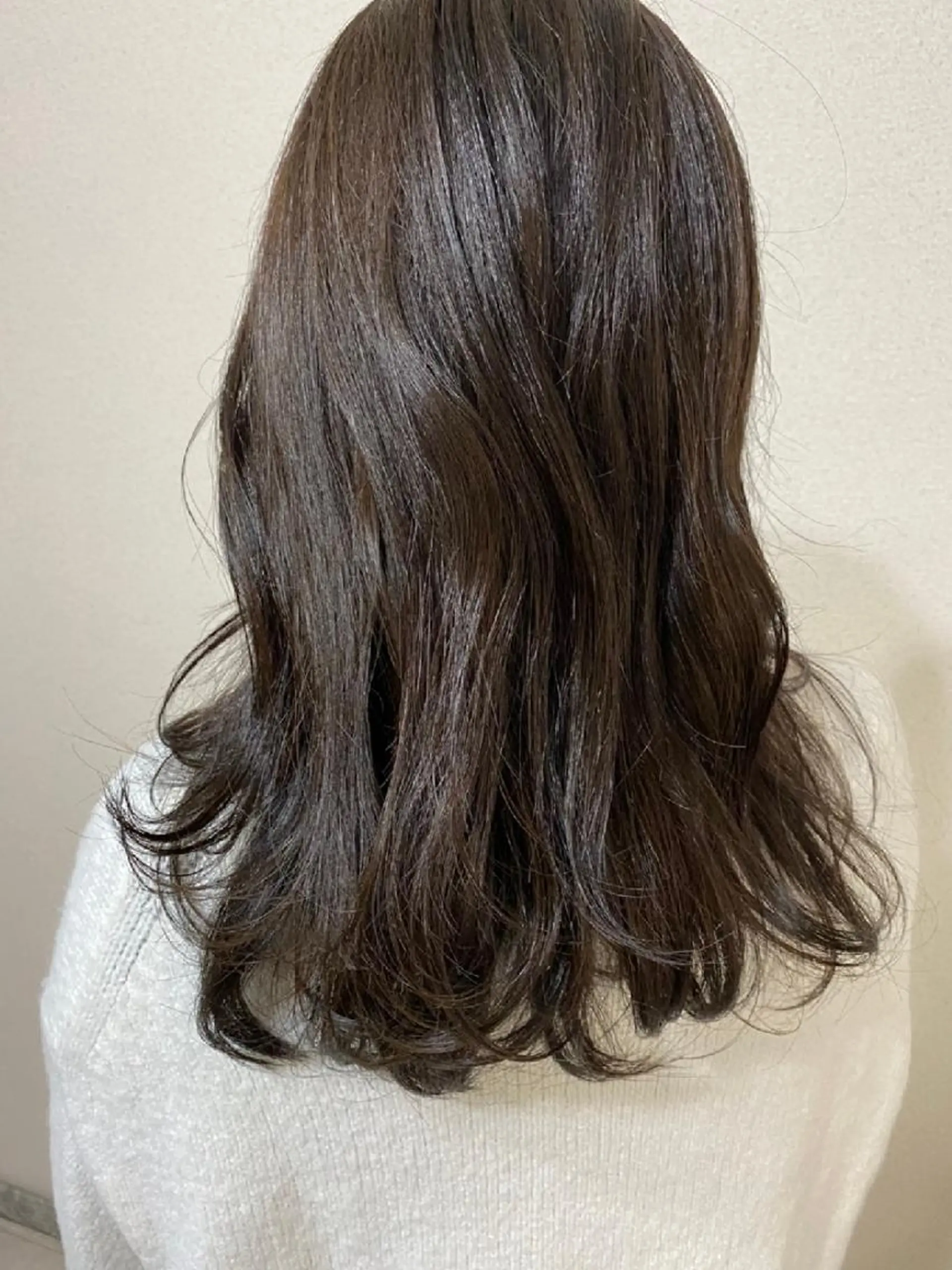 カラー セミロング ヘアアレンジ アッシュ アッシュグレー アッシュグレージュ グレージュ See by merのマツエク・マツパデザイン