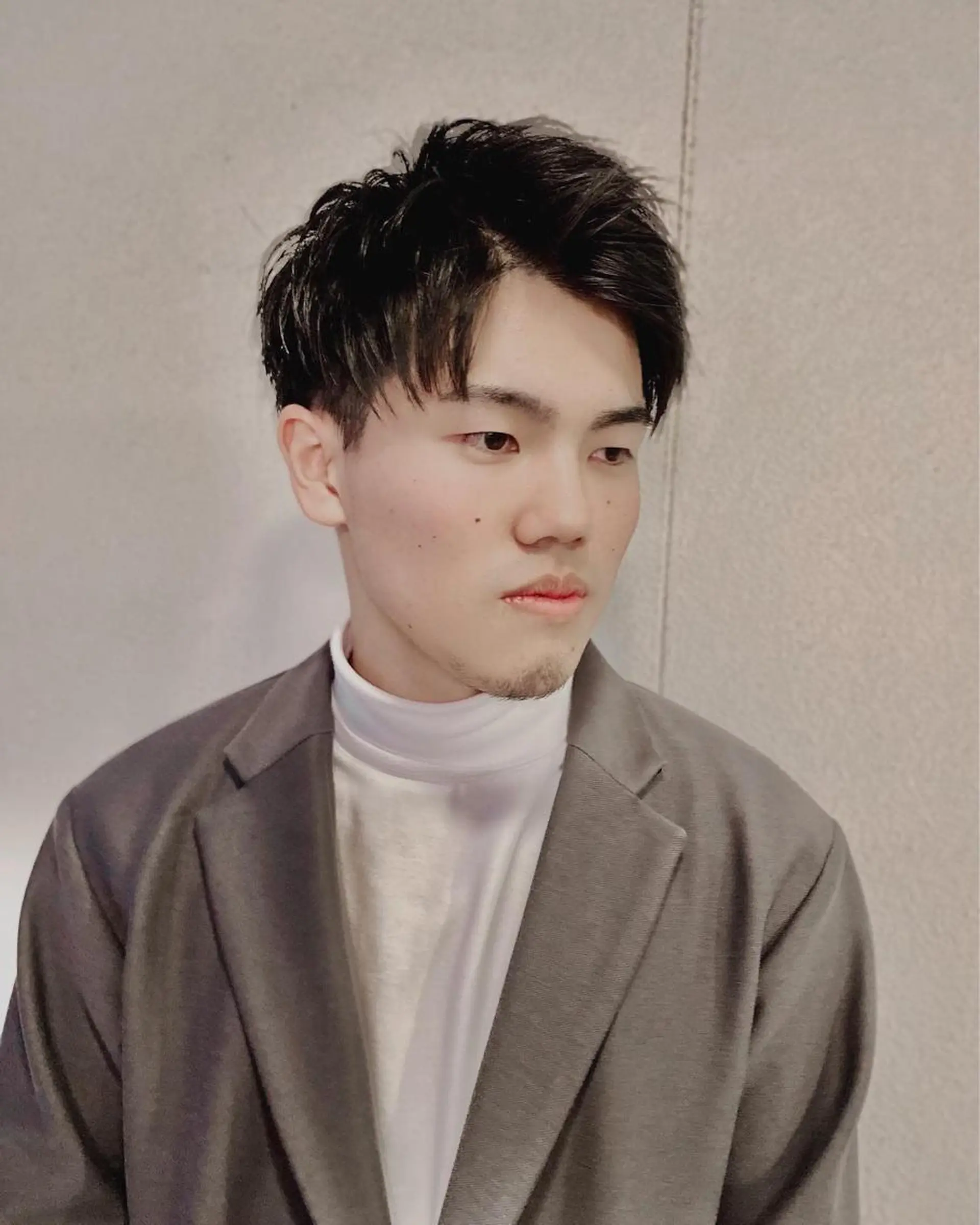 ショート パーマ ヘアアレンジ メンズ 坂尻 嘉珠也のヘアスタイル
