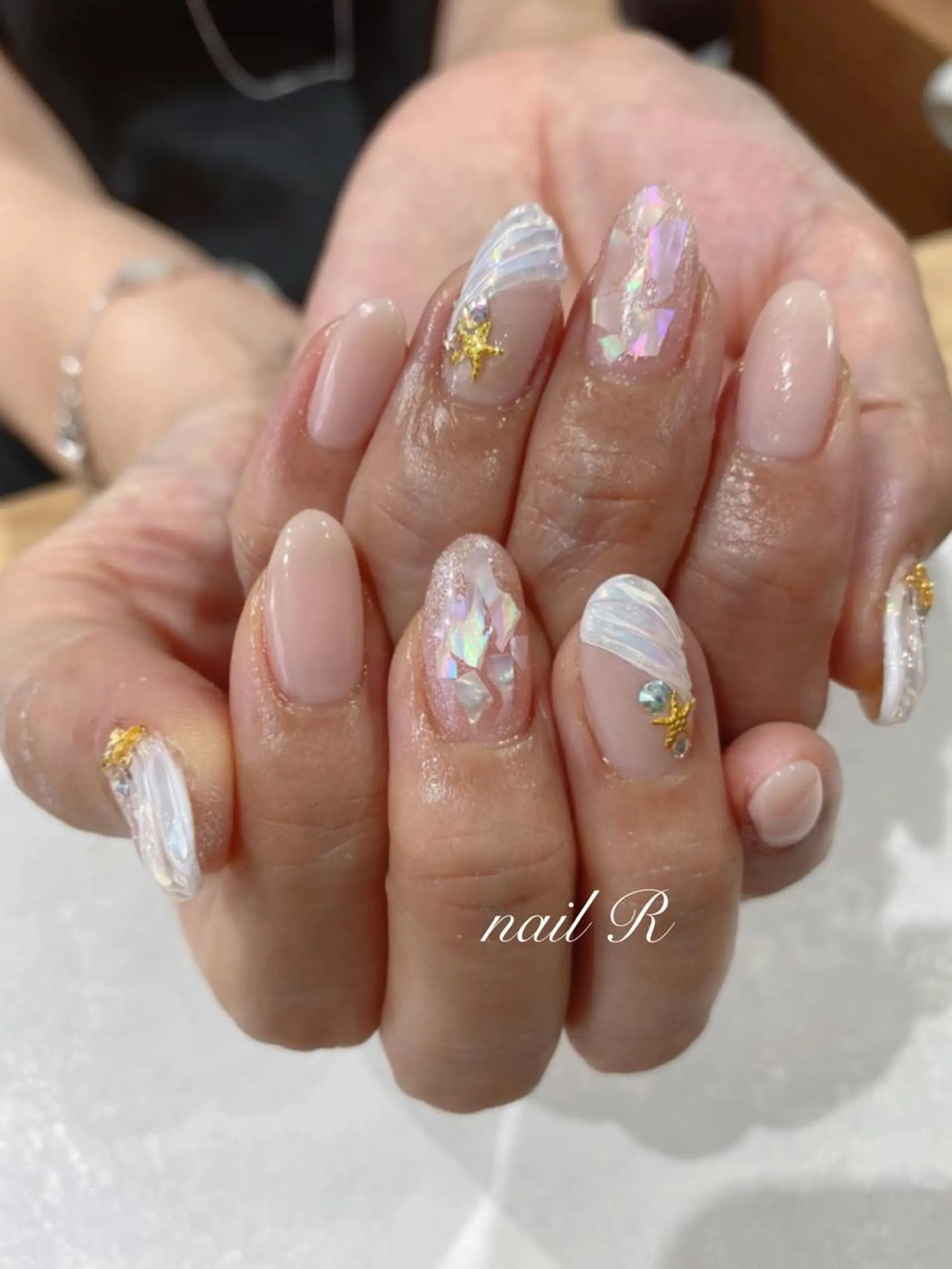 ショート ハンドネイル Nail  R💫 naoのネイルデザイン