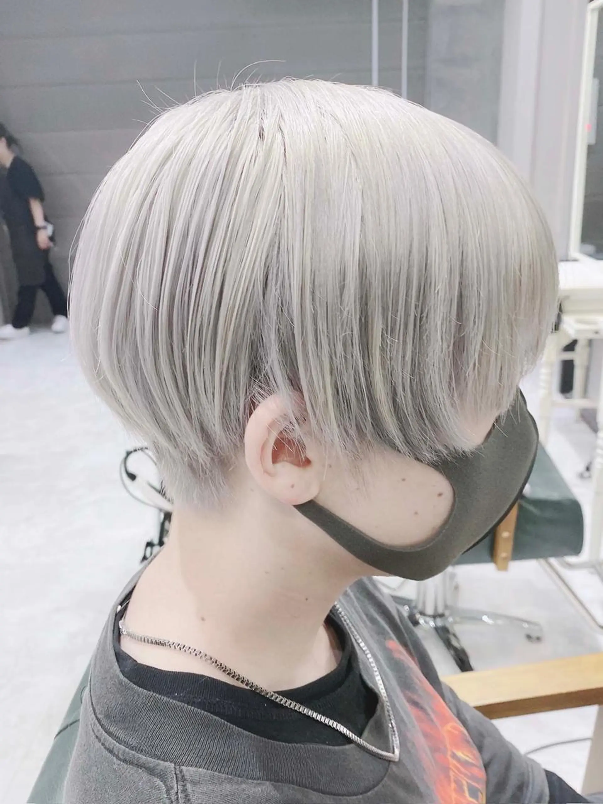 ショート カラー ヘアアレンジ メンズ メンズブリーチ メンズ韓国風 韓国マッシュ マッシュ ツーブロック 𝐑𝐈𝐍𝐊𝐀 🐷🖤のヘアスタイル