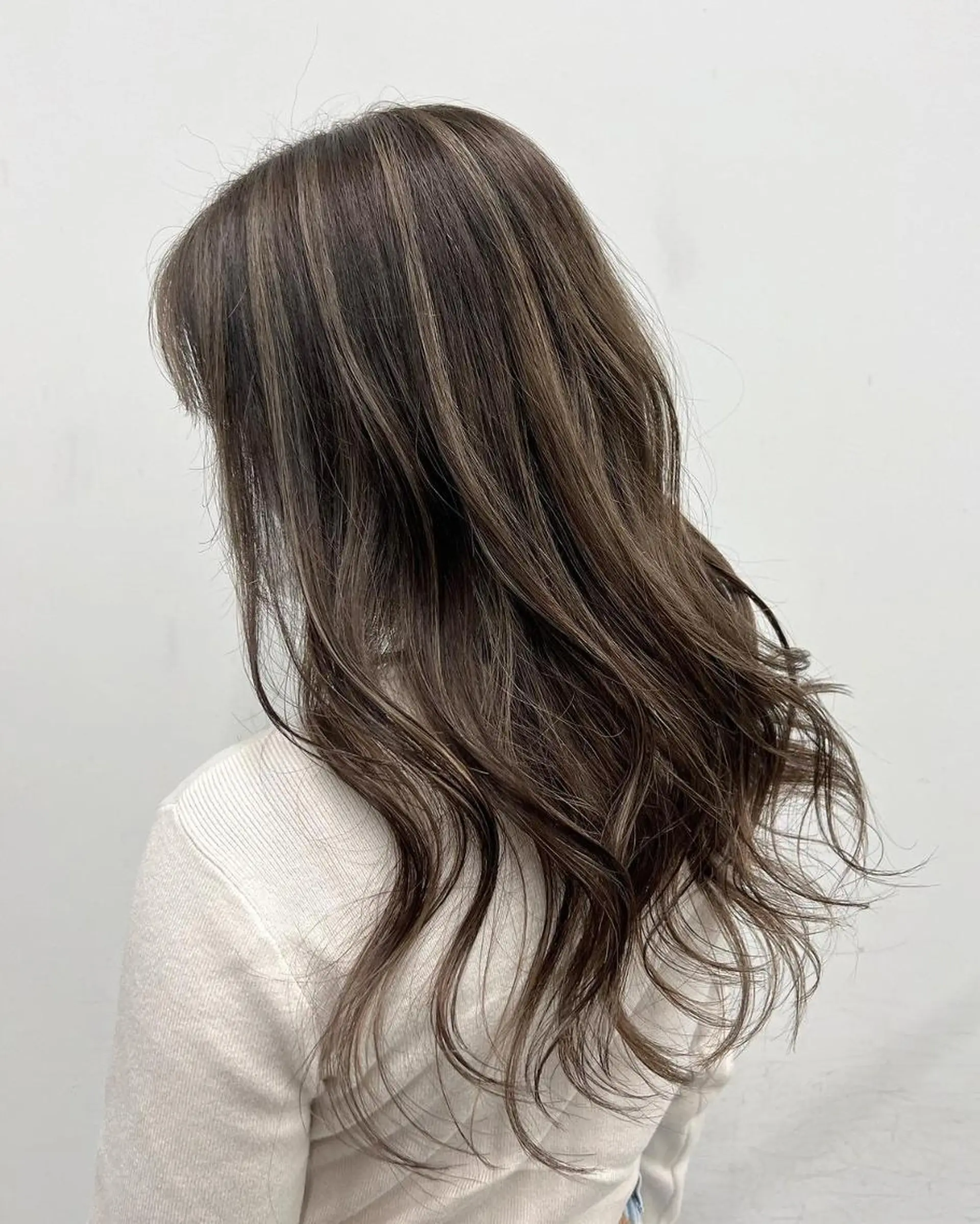 セミロング ウルフカット 公式 Ease by amble luxeのヘアスタイル