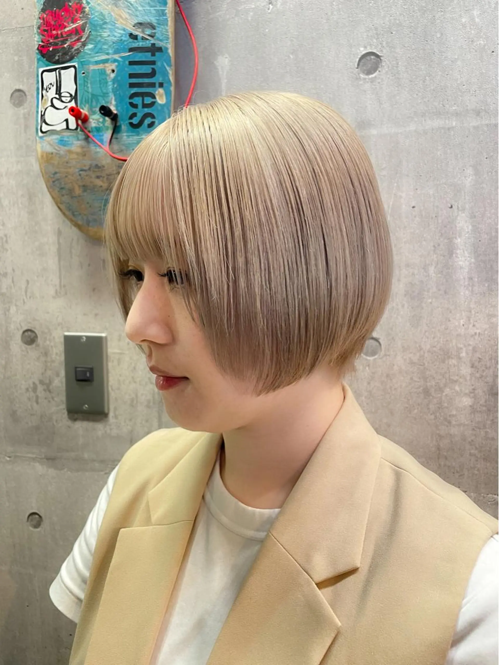 ショート カラー カット ヘアカラー ハイトーン/ブリーチ /ウルフ⛓️MAKIのヘアスタイル