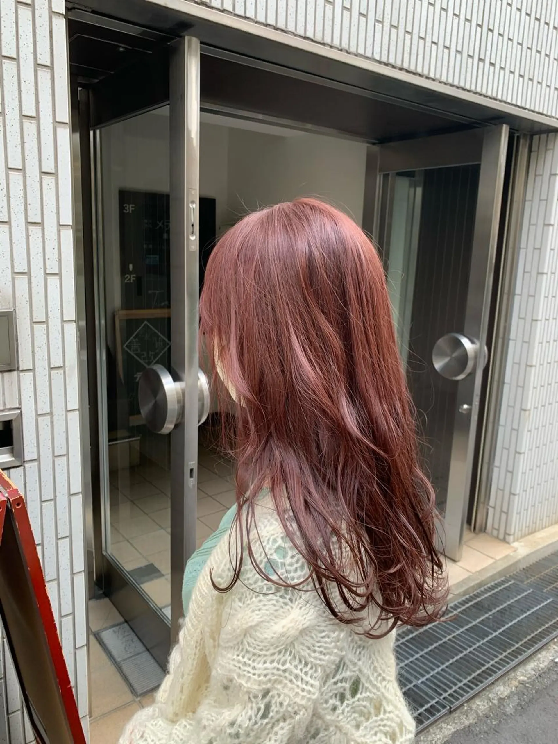 ミディアム カラー カット ヘアカラー トリートメント LEB所属・下河 宗太のヘアスタイル