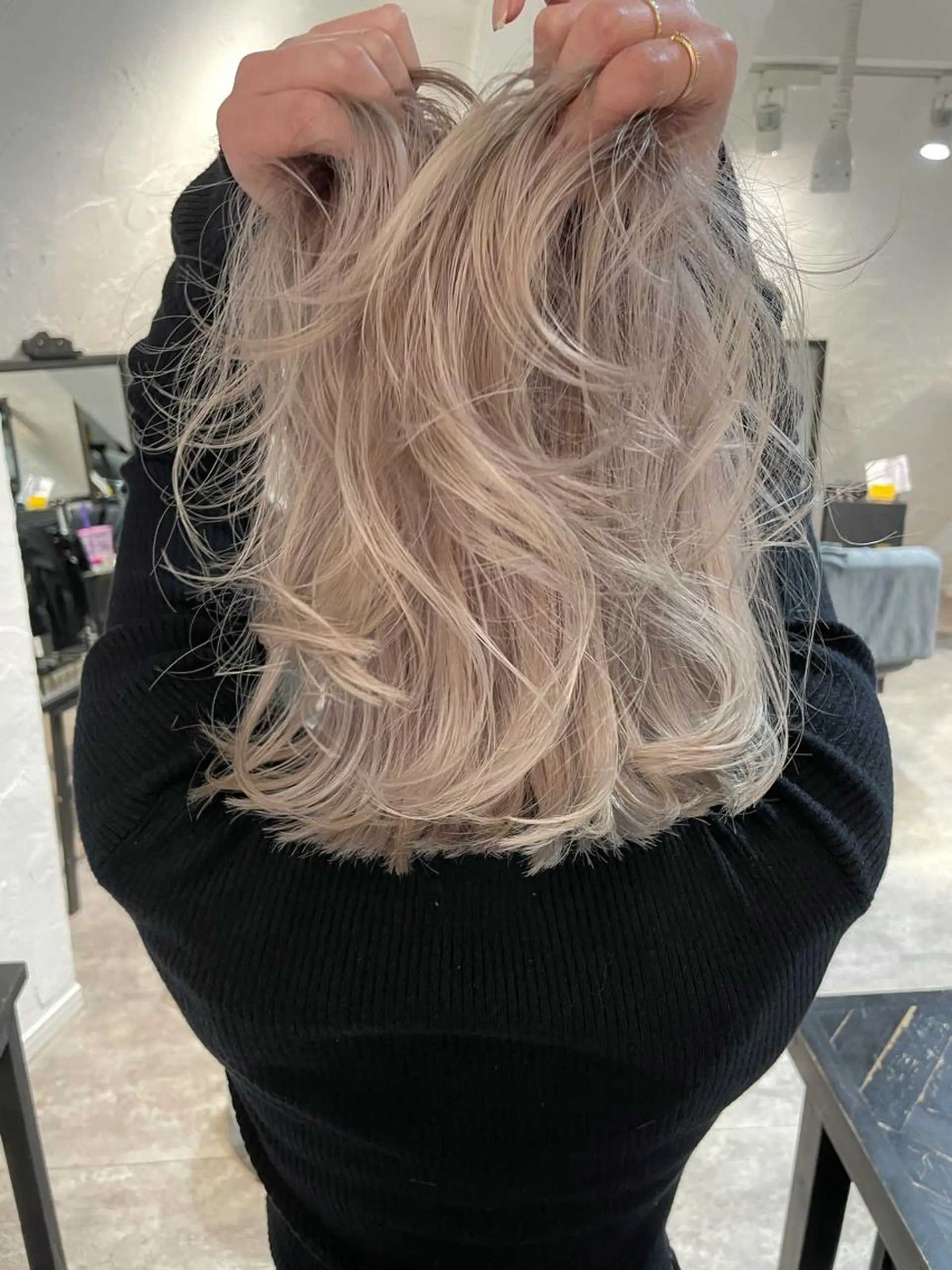 ミディアム カラー ベージュカラー ピンクカラー ピンクベージュ LoA International Tokyo所属・モデル募集 LoA新宿代表の眉毛・アイブロウイメージ