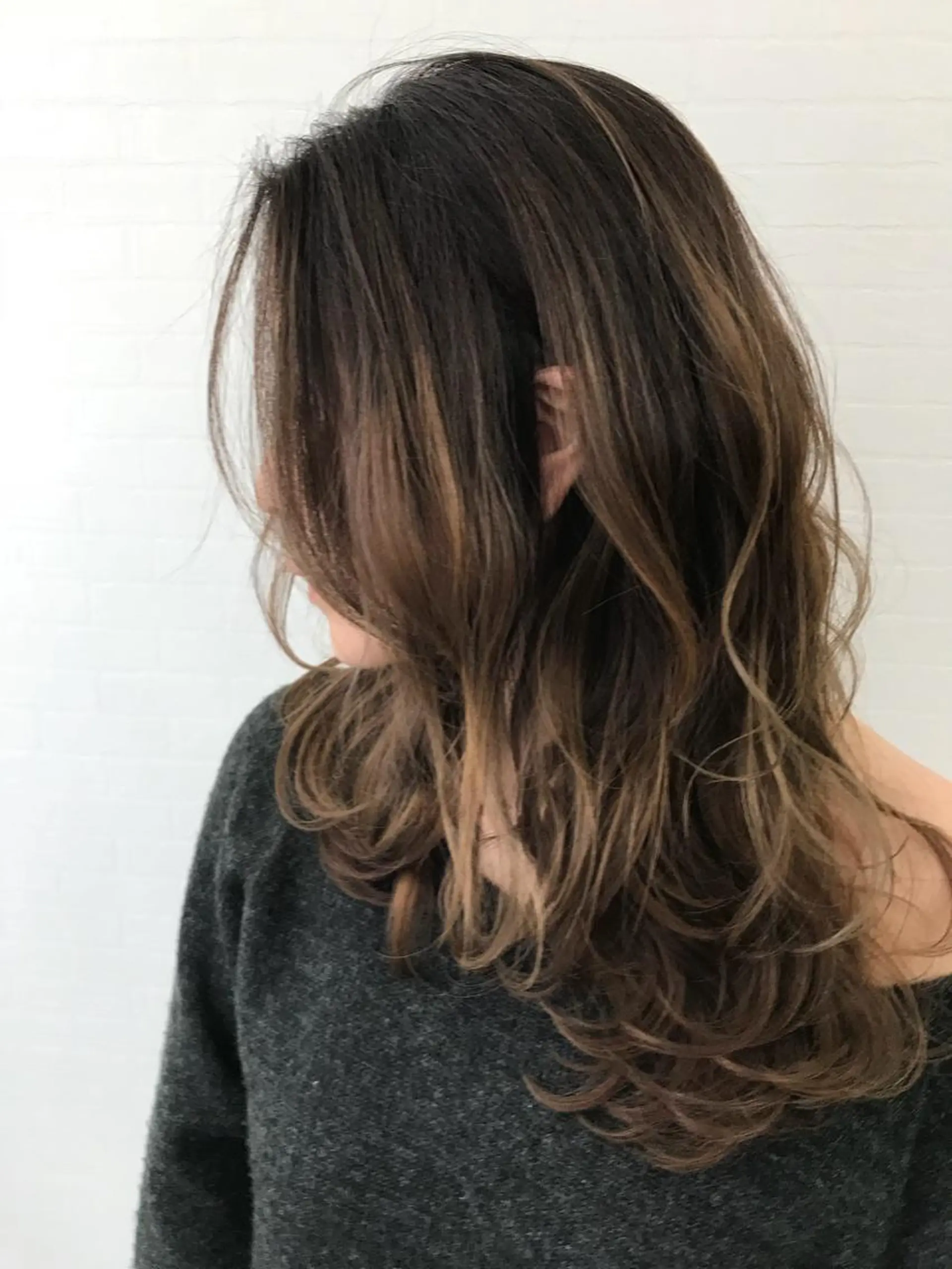 セミロング カラー 💜ツヤヘアケア🩷 サトウシュンスケのヘアスタイル