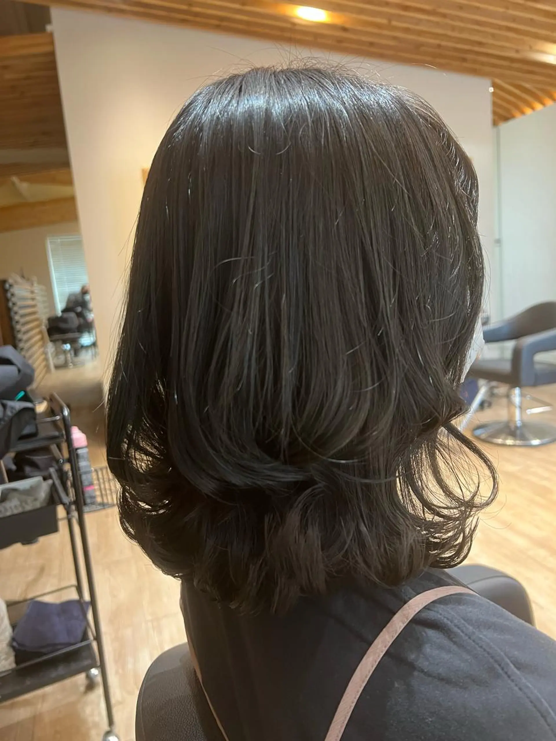 セミロング カラー 関口 友行のヘアスタイル