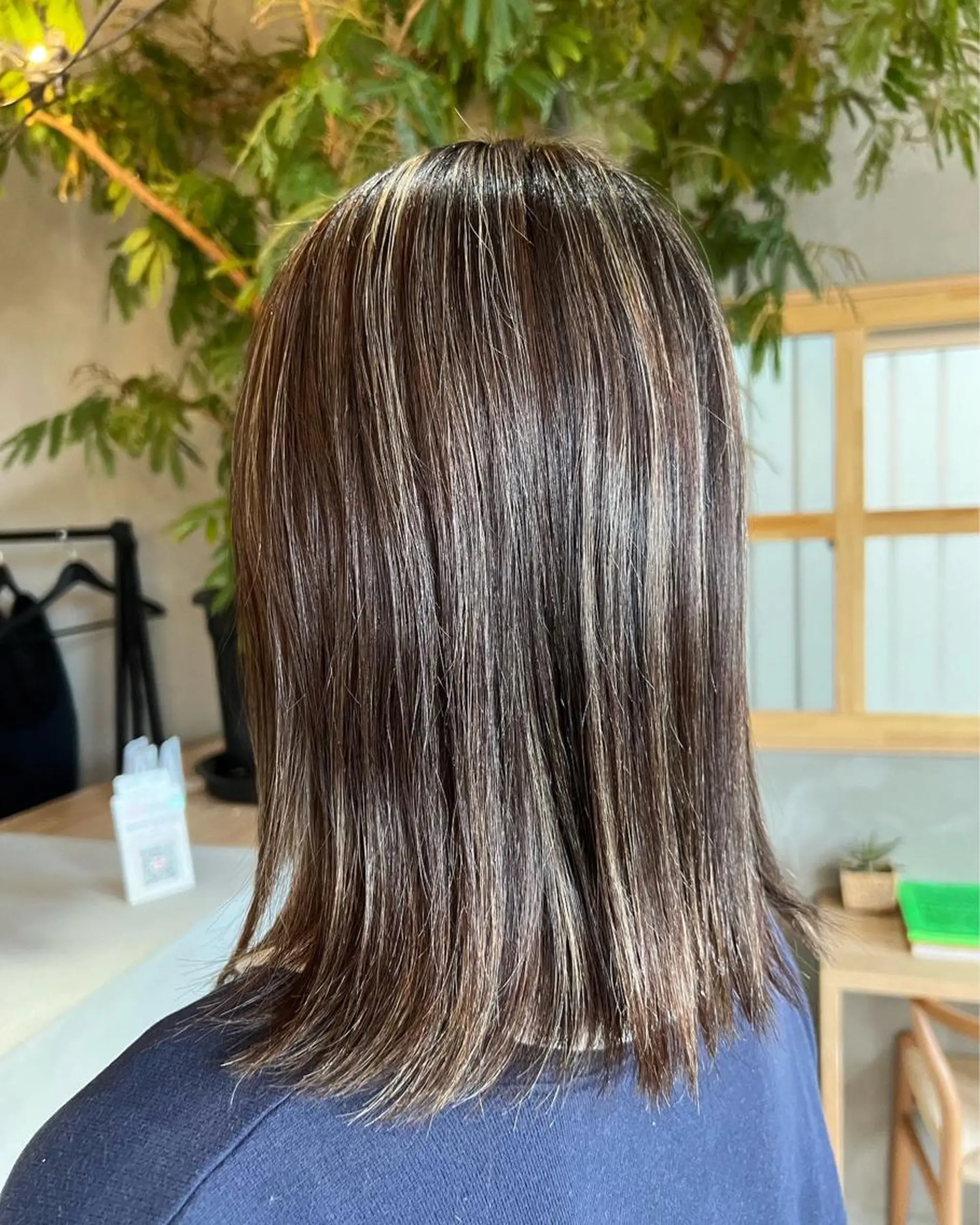 ミディアム カラー ミディアムパーマ ハイライトカラー イルミナカラー ボブ ハイライト カット ヘアカラー トリートメント SHINYA シンヤヘアーズのヘアスタイル