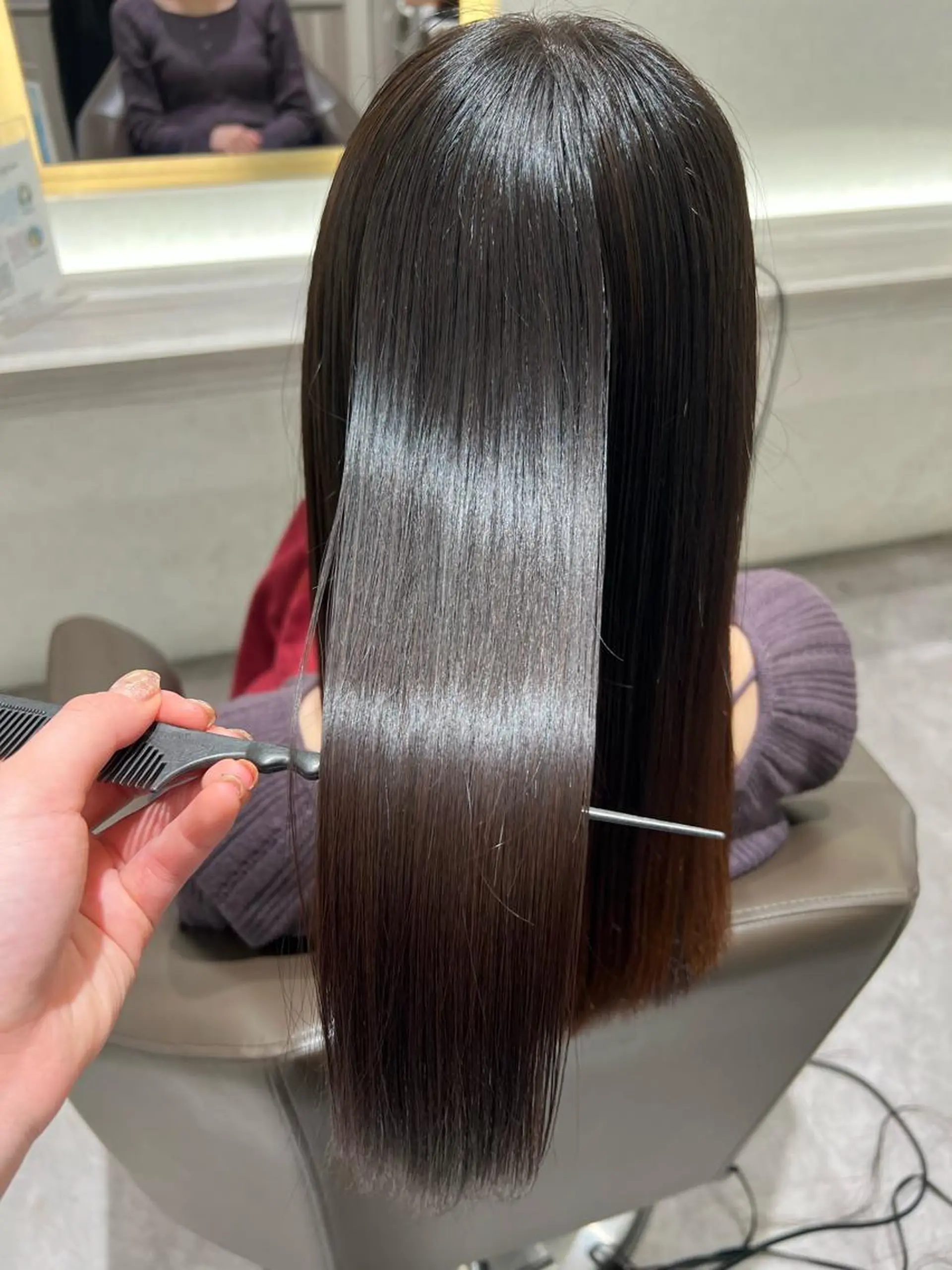 セミロング カット トリートメント 宮下 志織のヘアスタイル