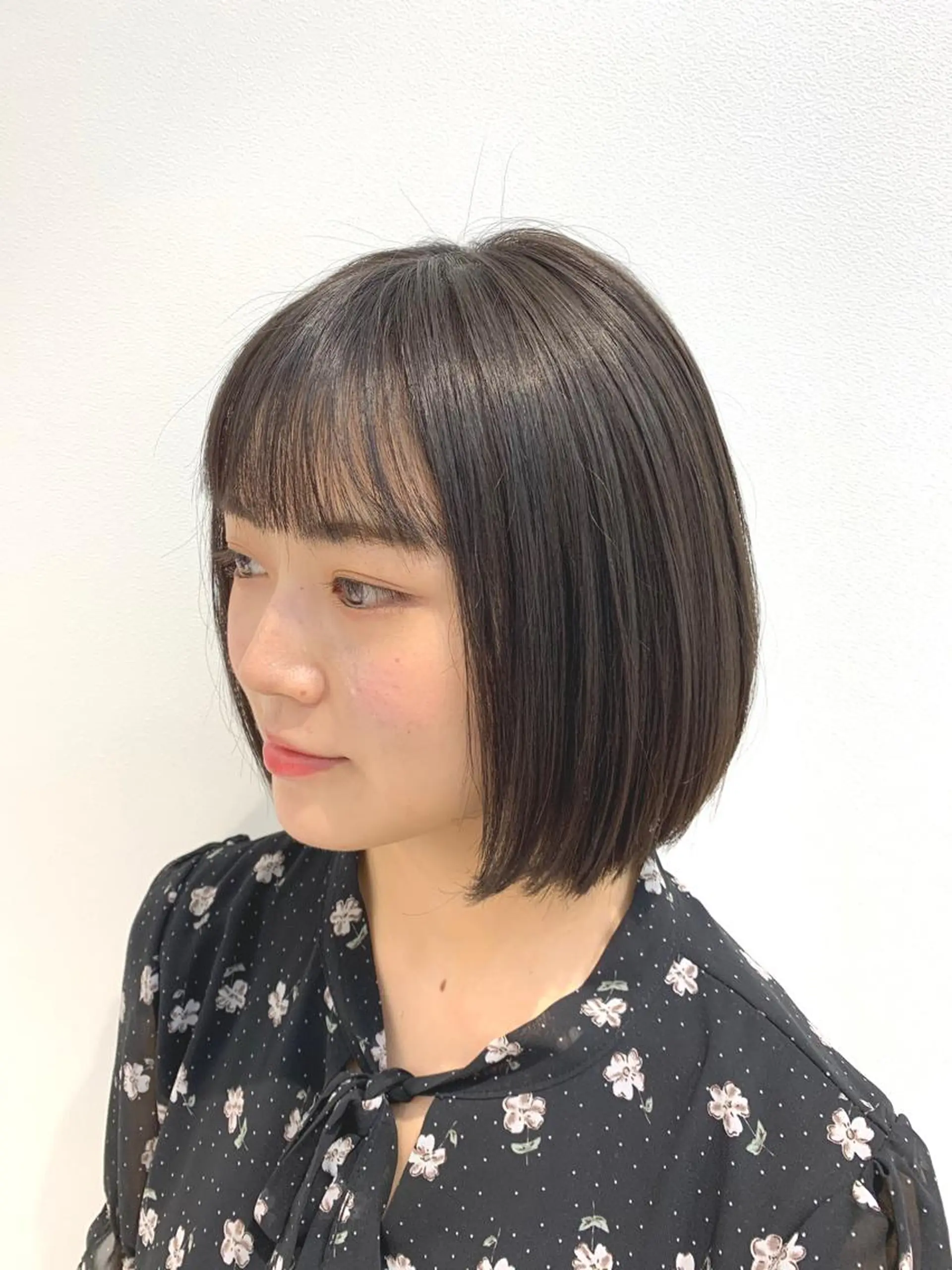 ミディアム カラー カット 縮毛矯正 トリートメント 【ツヤ髪を叶える】 店長 平間 響のヘアスタイル