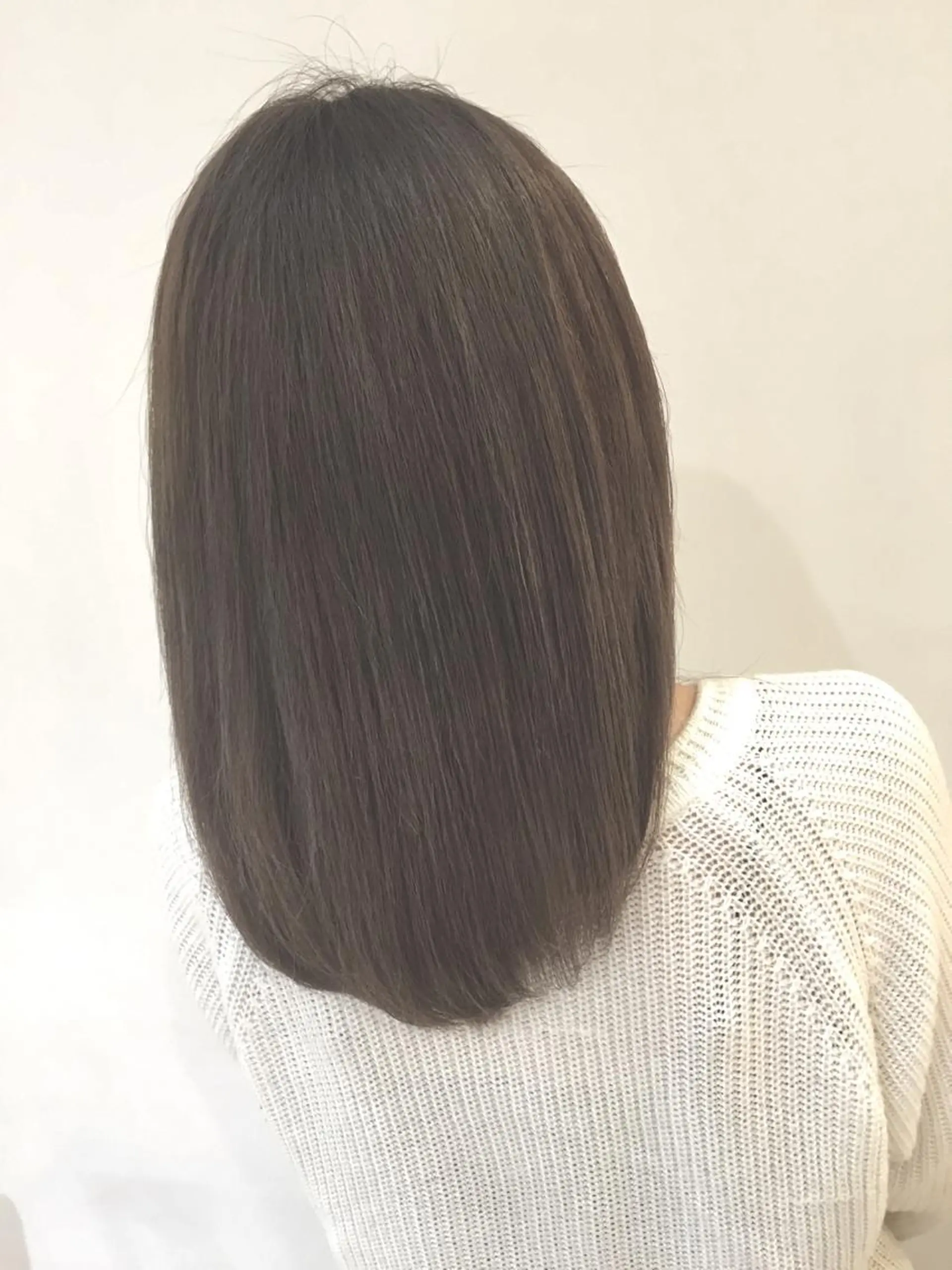 ミディアム カラー グレージュ ハイライトカラー ハイライト ラフィスヘアードープ所属・[外国人風カラー] 田中健太のヘアスタイル