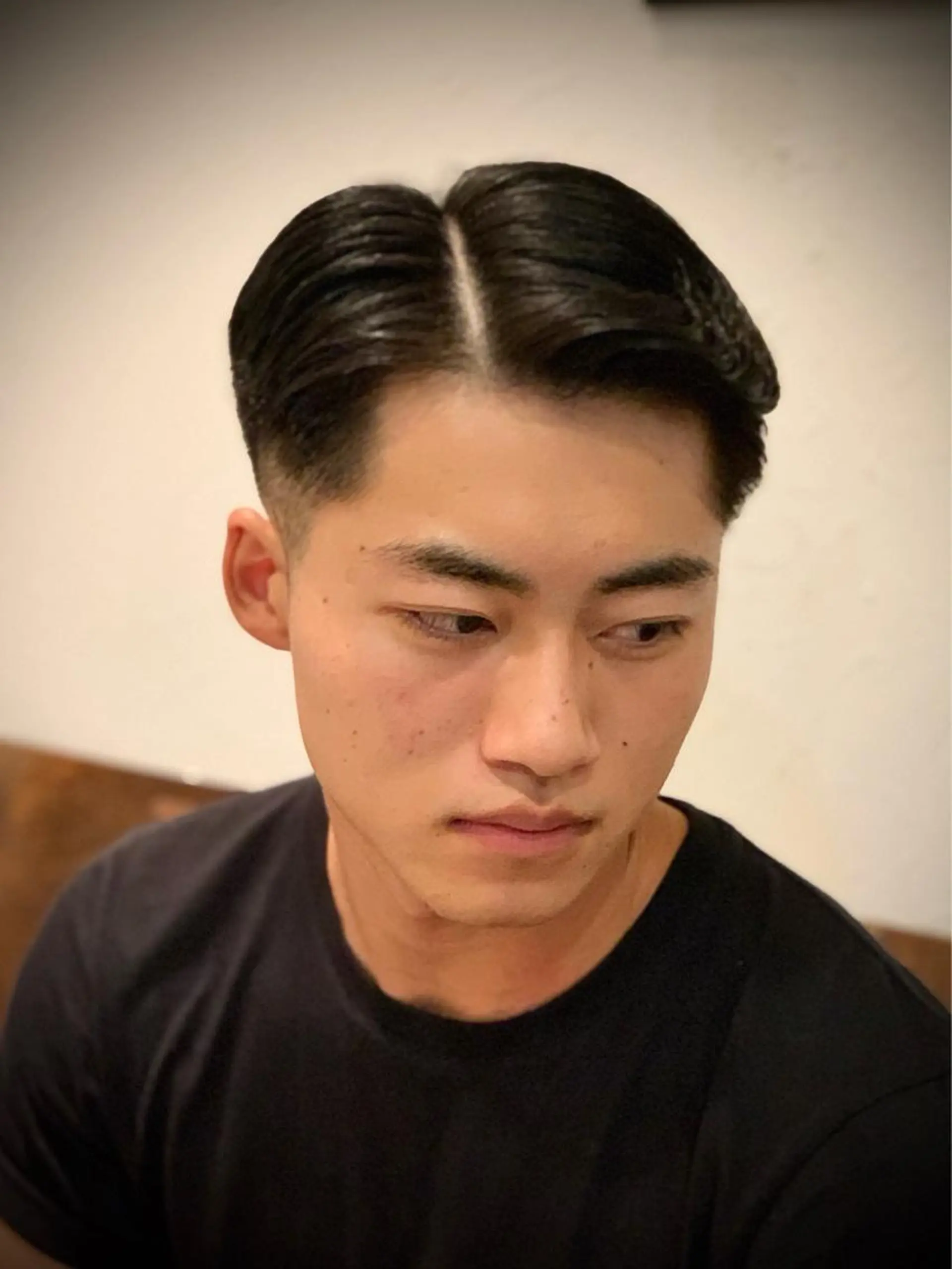 ショート パーマ メンズ フェードカット 濡れパン スキンフェード 石鳶 勝のヘアスタイル