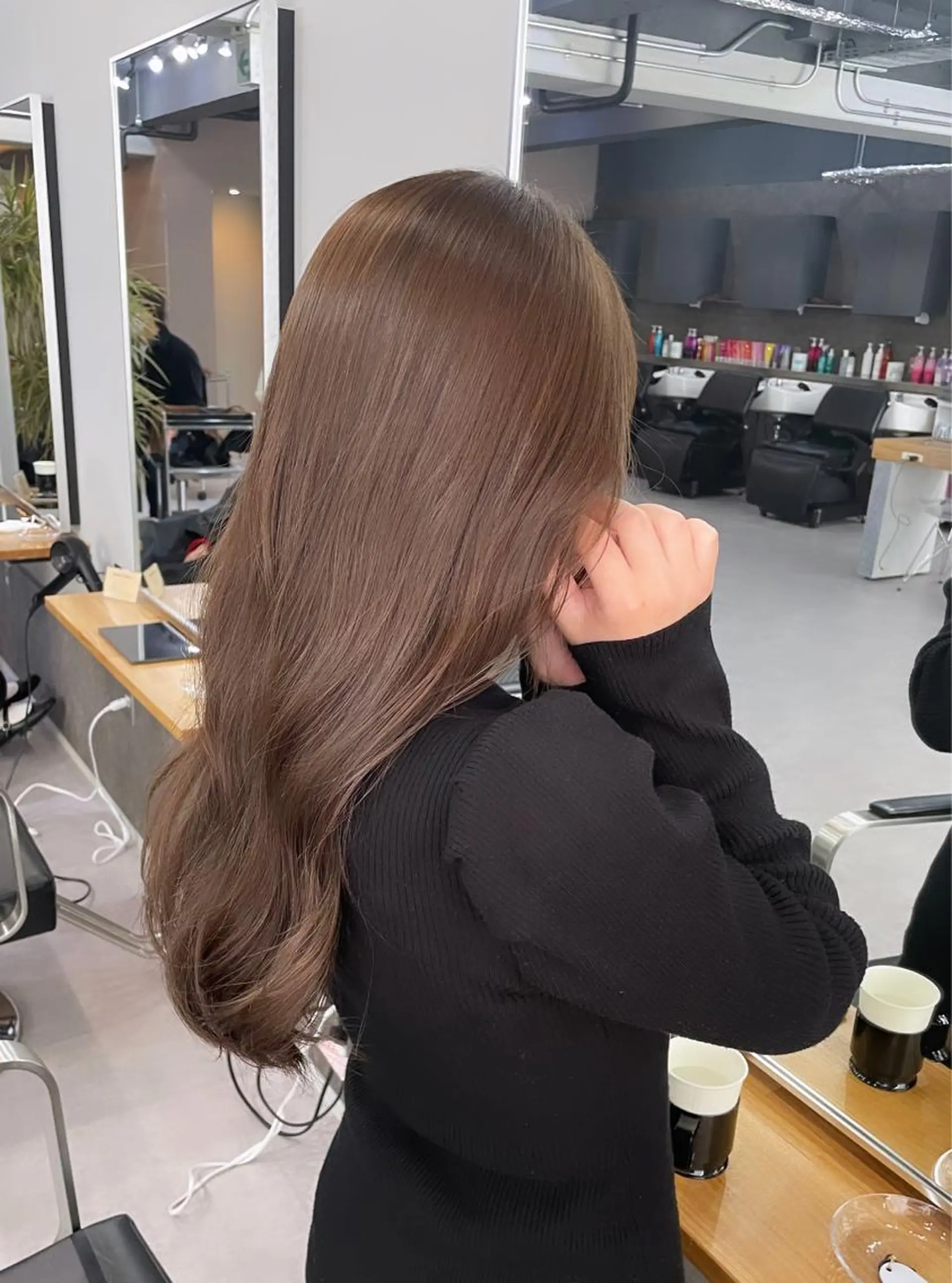 ロング カラー ヘアカラー ミルクティーベージュ ❤︎レイヤー　MIAのヘアスタイル