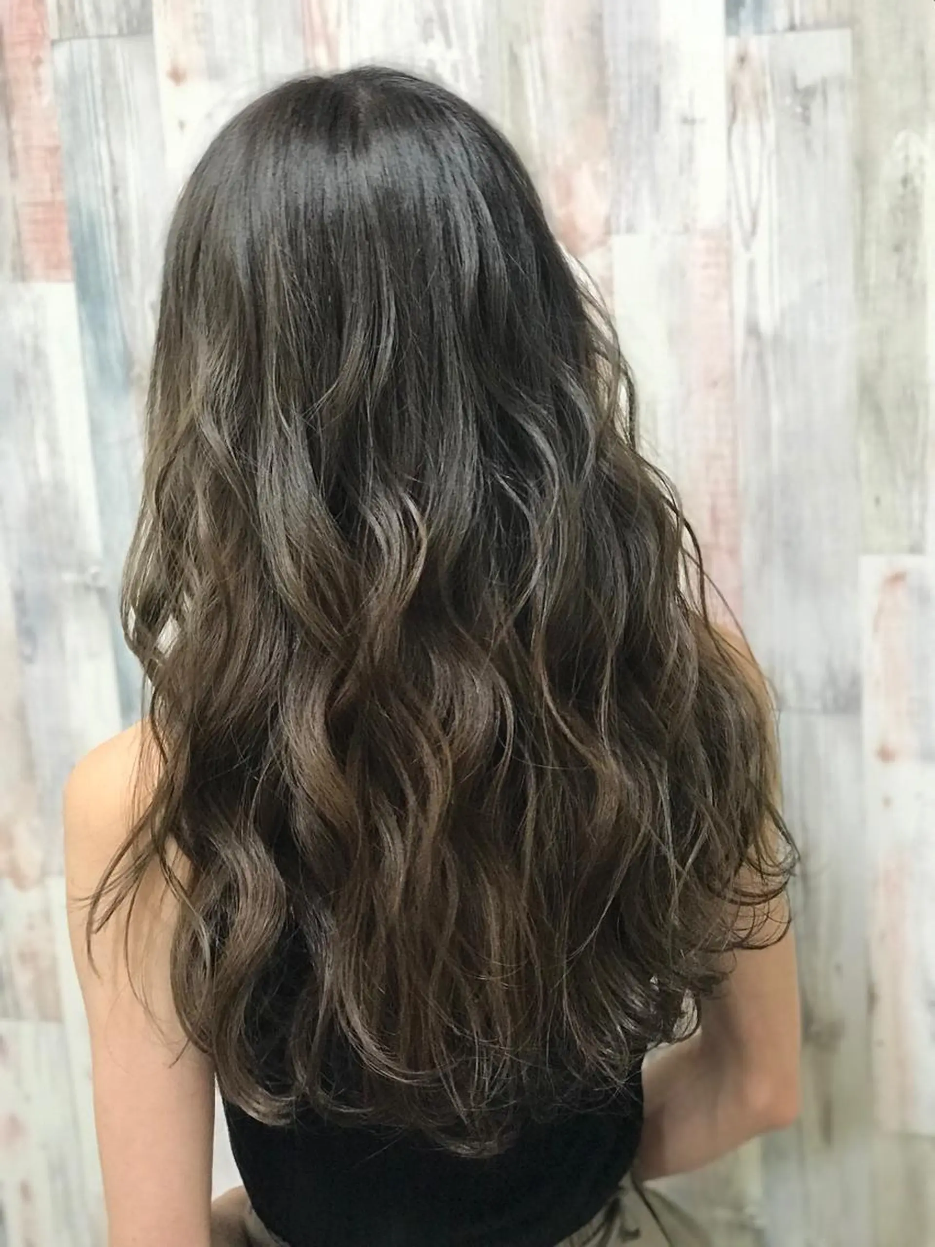 ロング カラー 山内 聡史のヘアスタイル